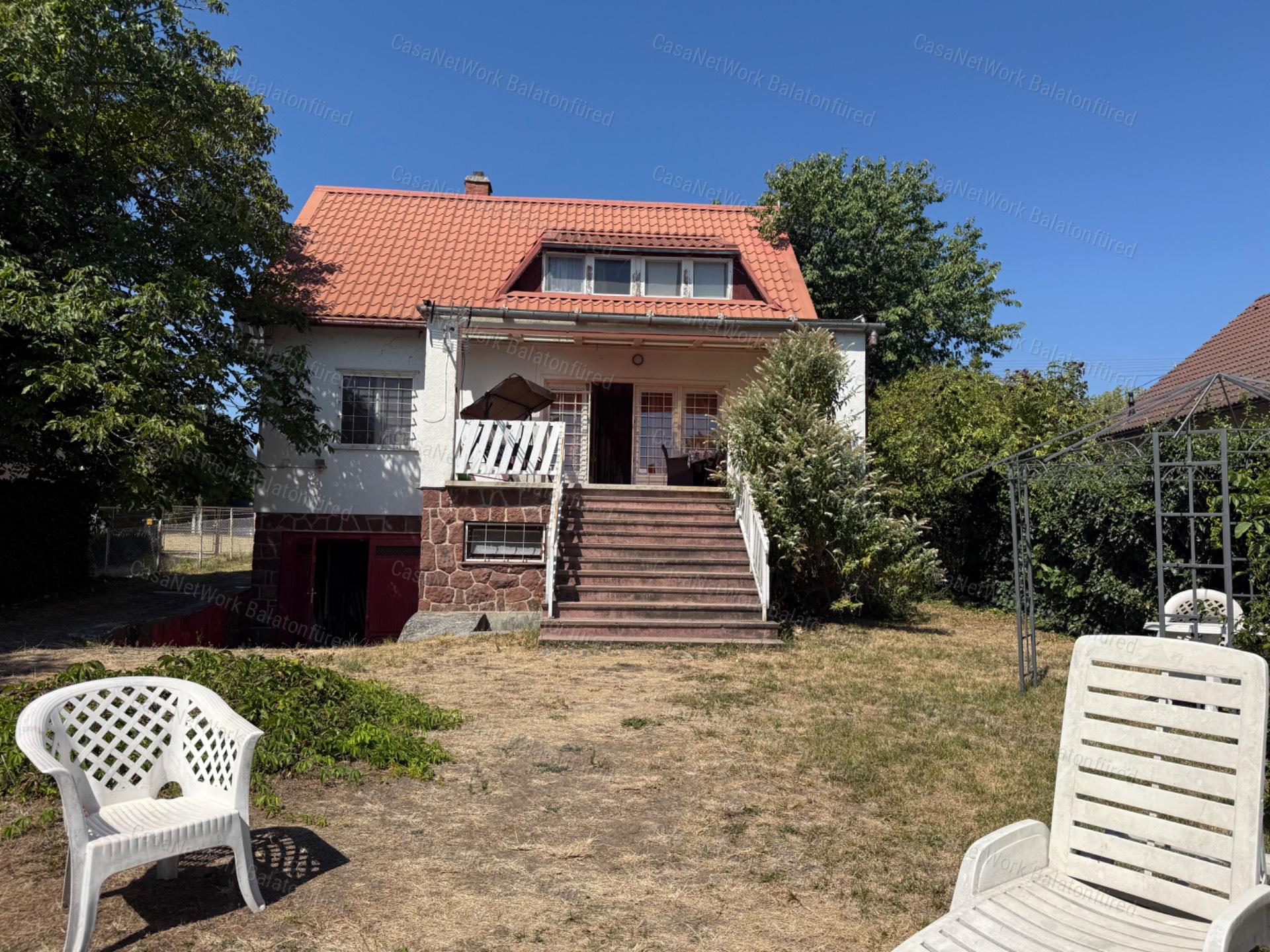 Saját stég, saját Balaton – vízparti családi ház Balatonszepezden