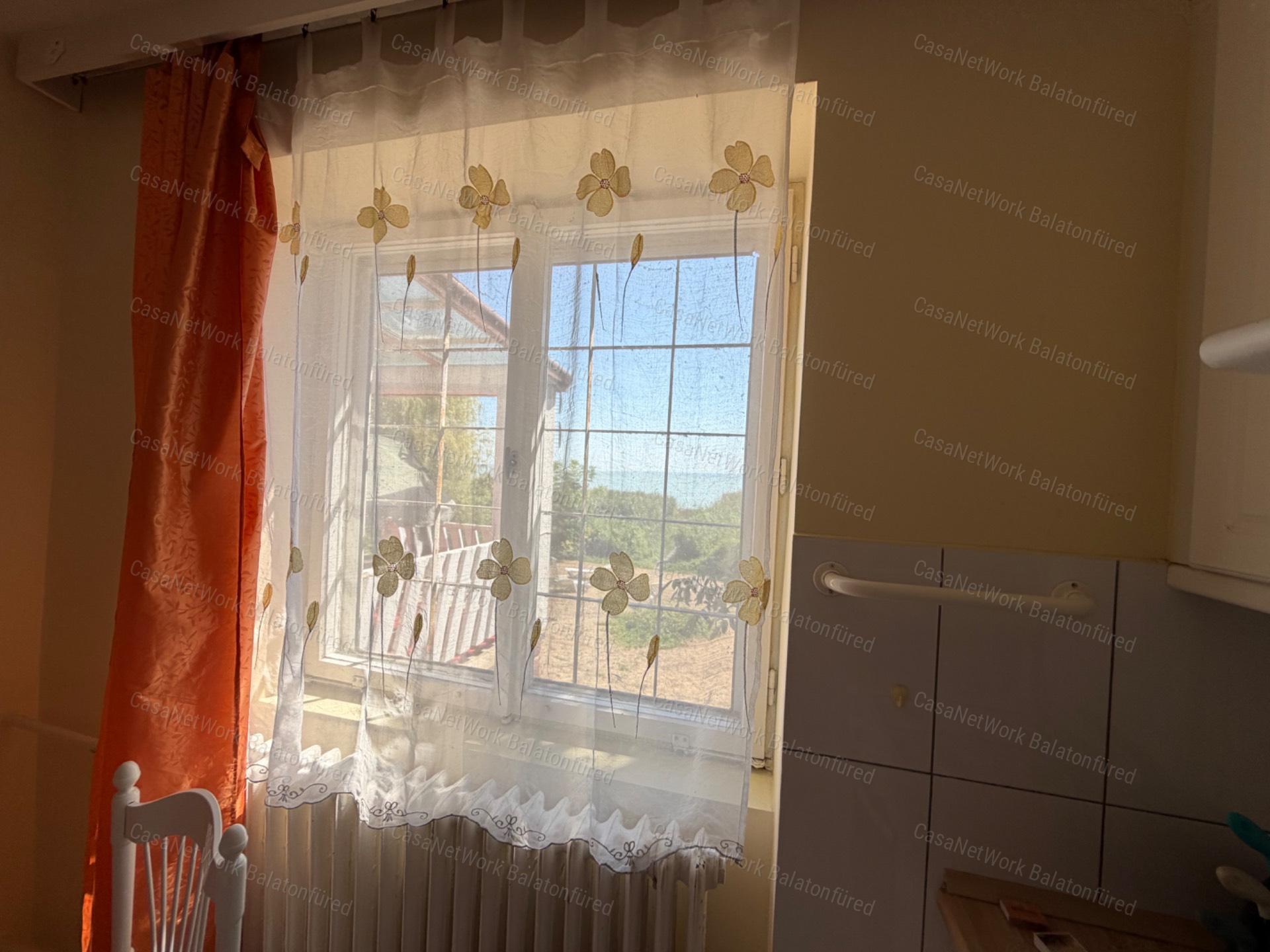 Saját stég, saját Balaton – vízparti családi ház Balatonszepezden