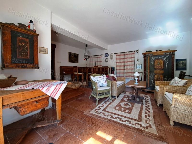Szuper panorámás, exkluzív lokációban - eladó NYARALÓ TIHANYBAN