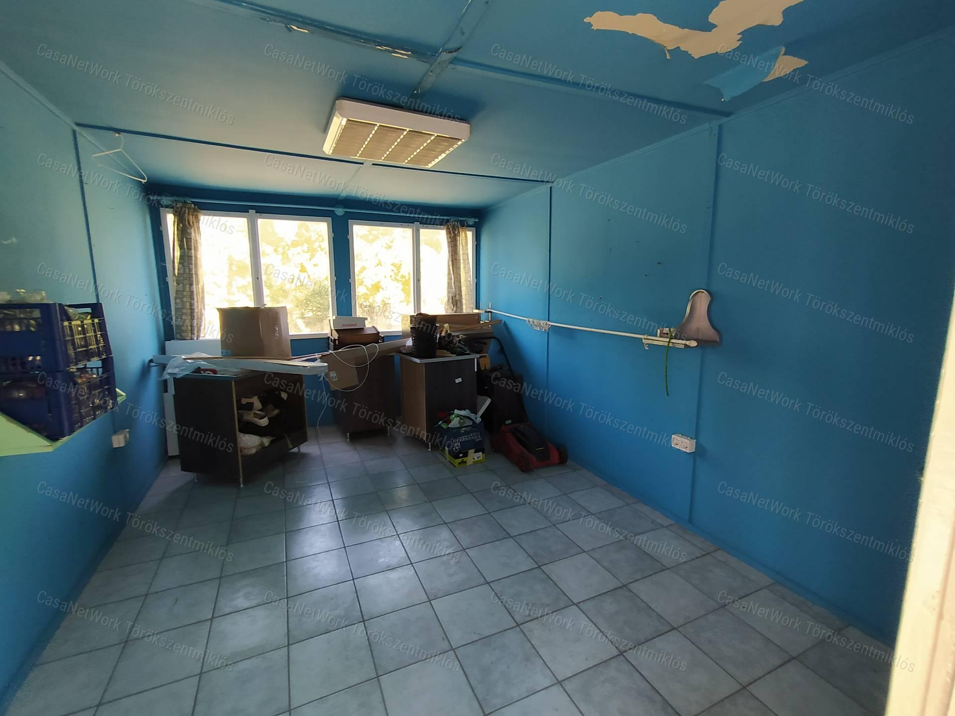 Eladó családi birtok Túrkeve határában!