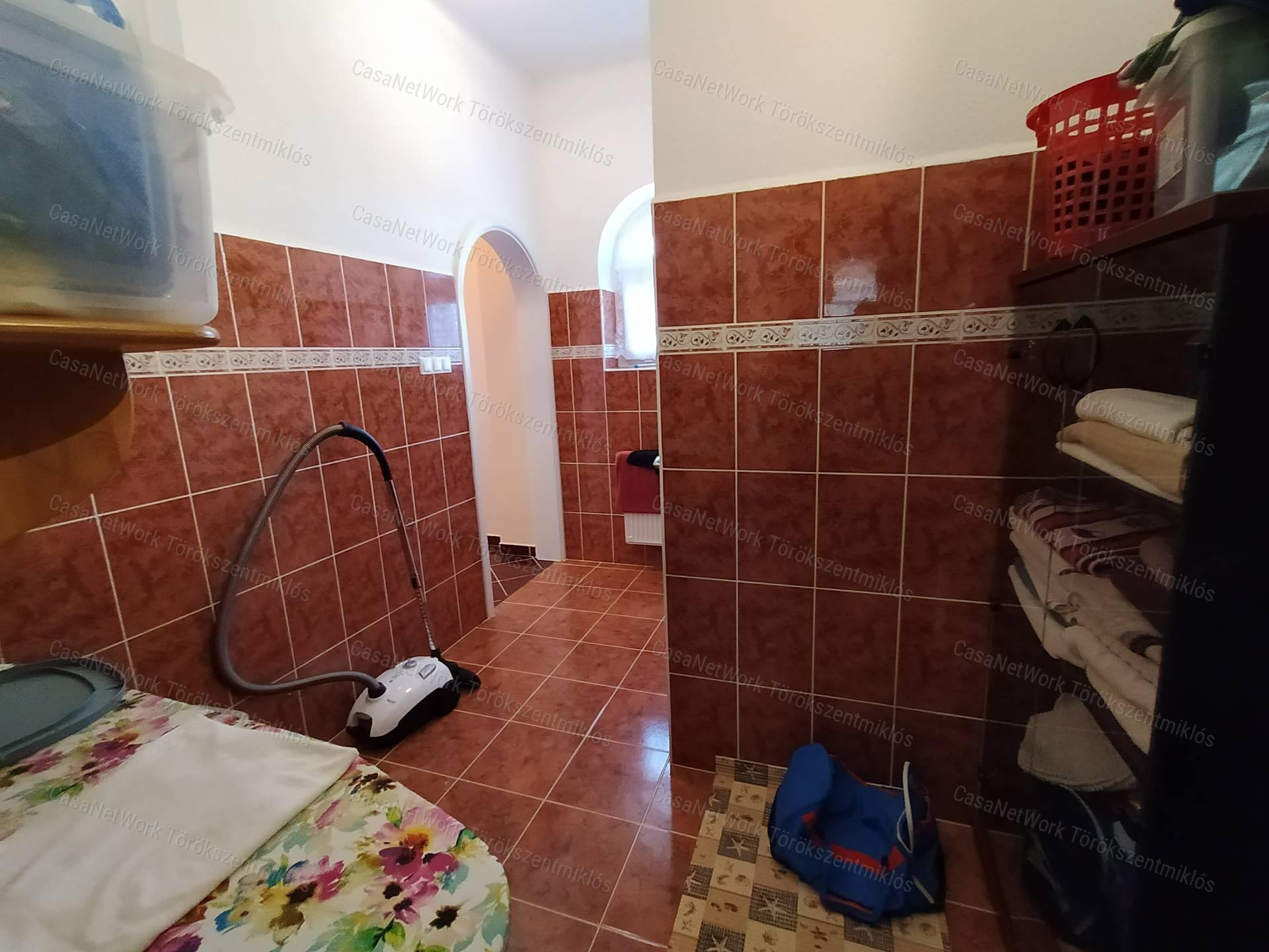 Eladó családi birtok Túrkeve határában!