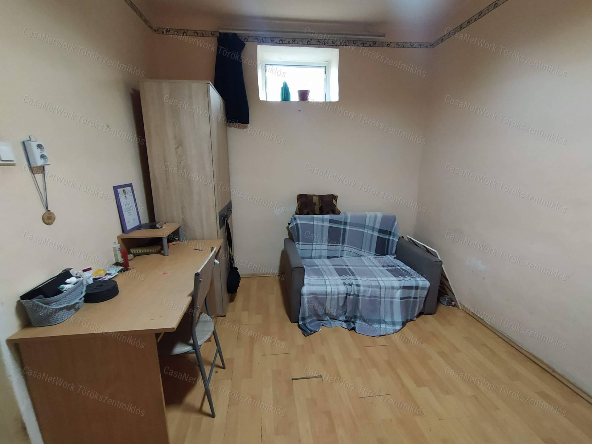 Eladó családi ház Törökszentmiklóson!