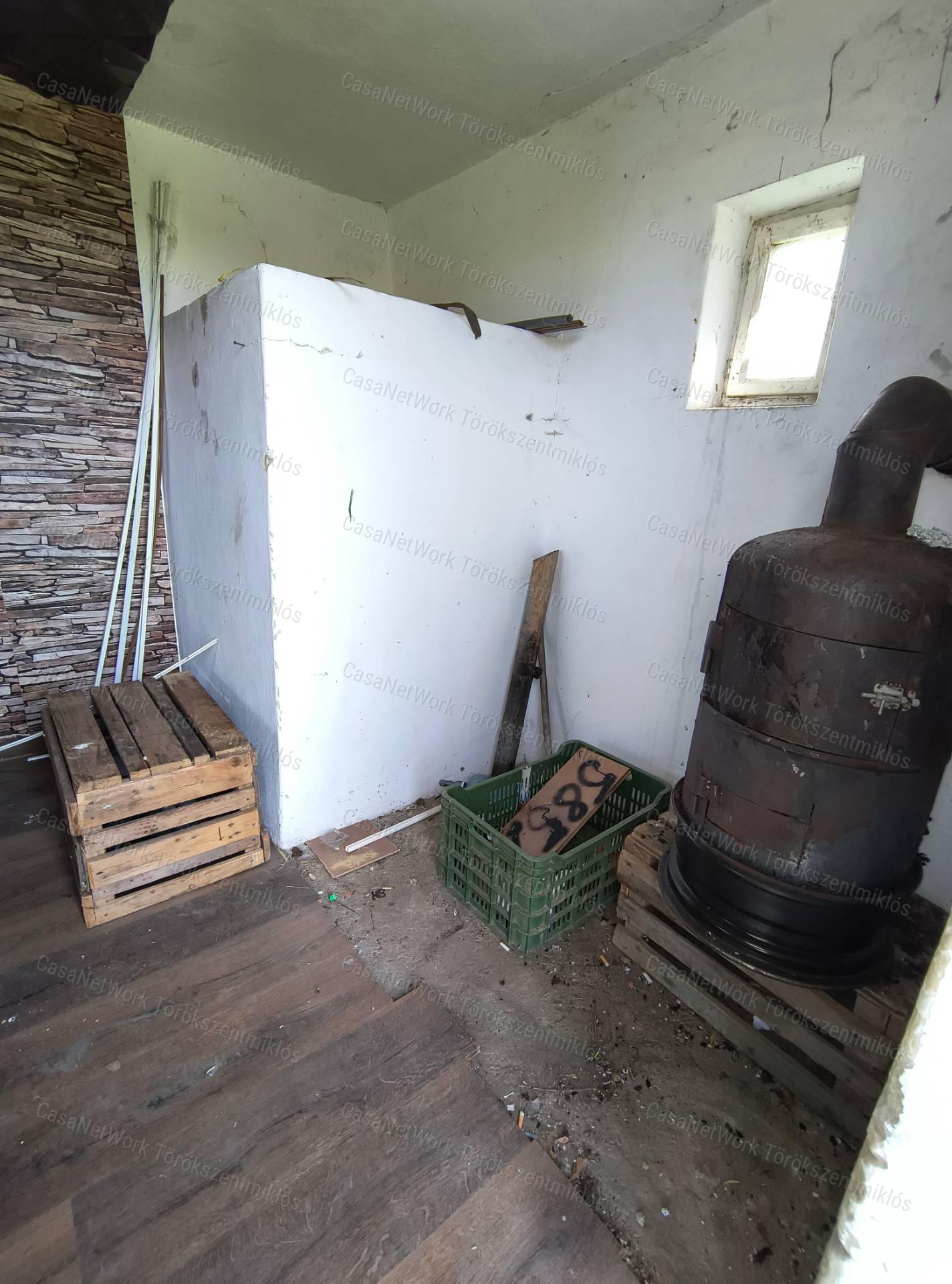 Eladó zártkert Törökszentmiklóson a Szolnoki úton!