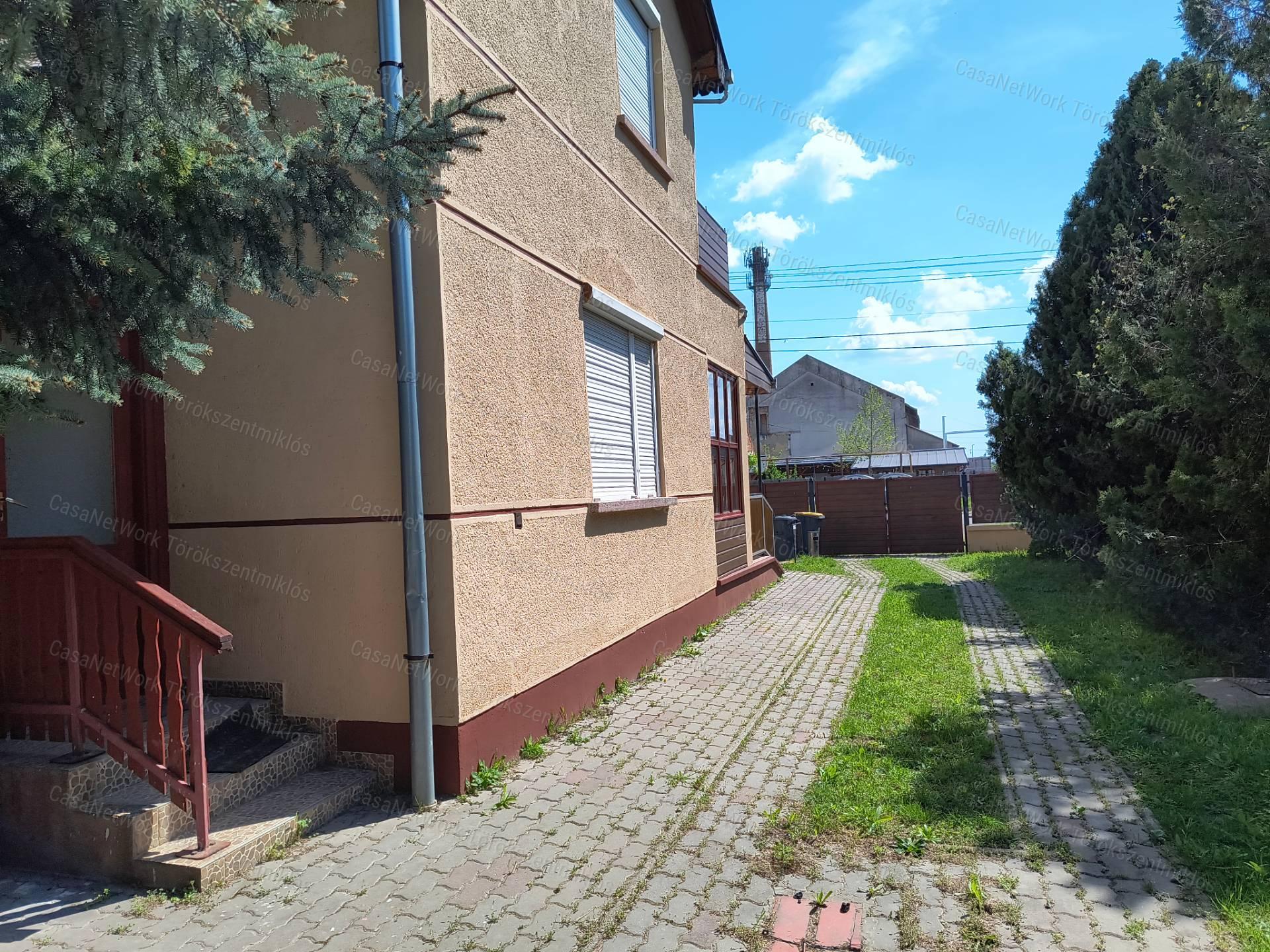 Eladó panzió Törökszentmiklós központjában!