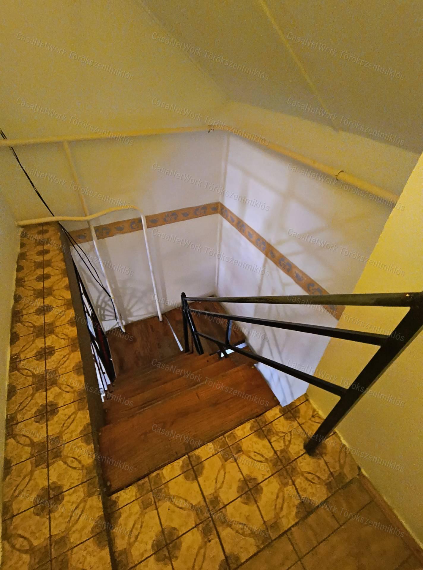 Eladó panzió Törökszentmiklós központjában!