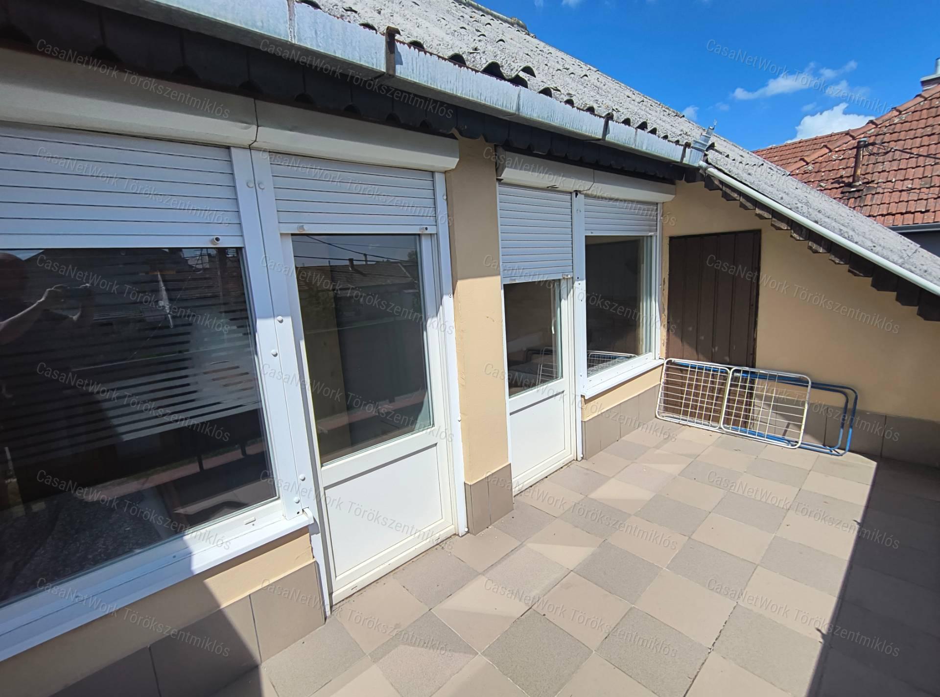 Eladó panzió Törökszentmiklós központjában!