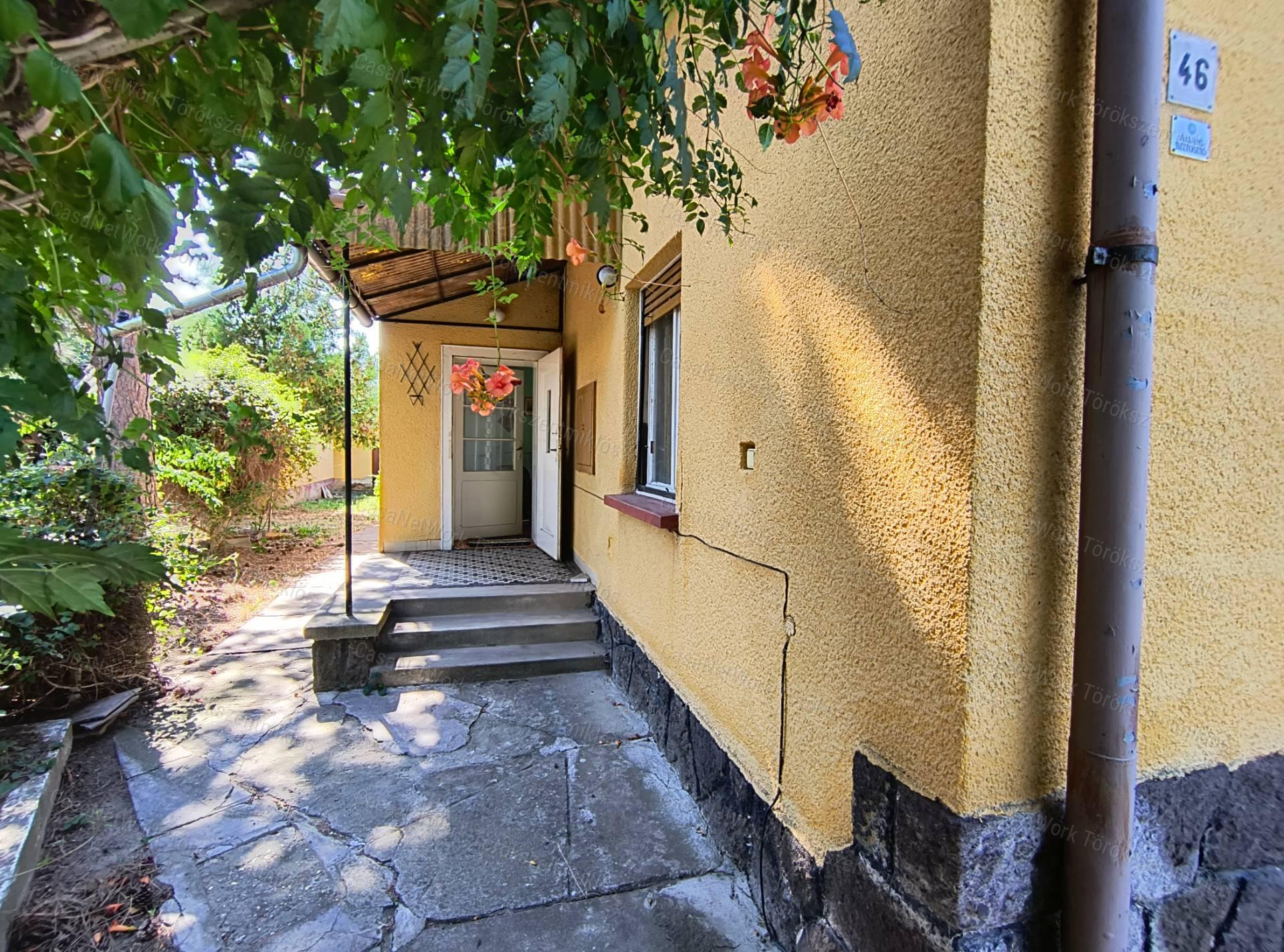 Eladó családi ház Törökszentmiklóson a strand közelében!