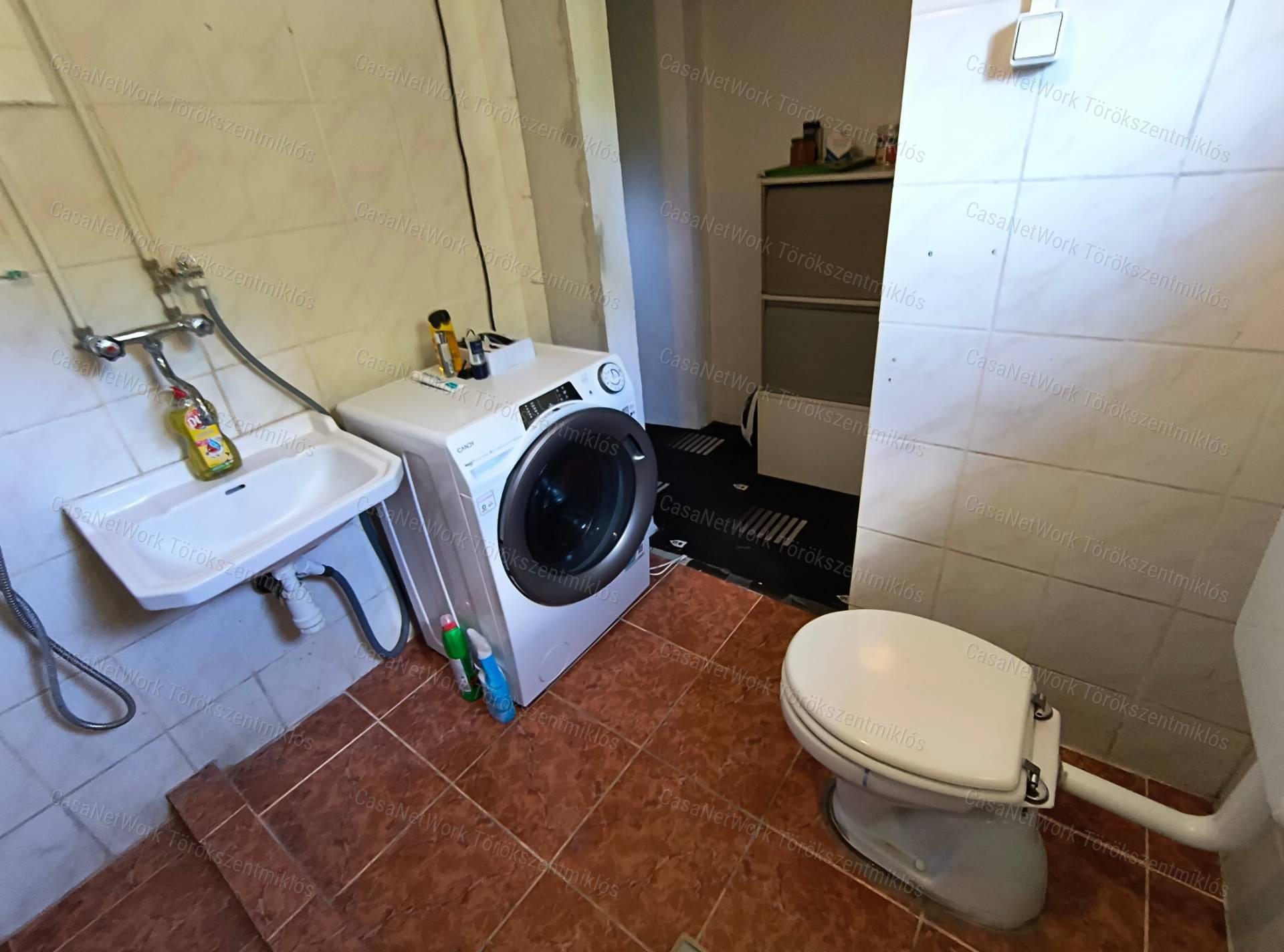 Eladó családi ház Tiszaroffon!