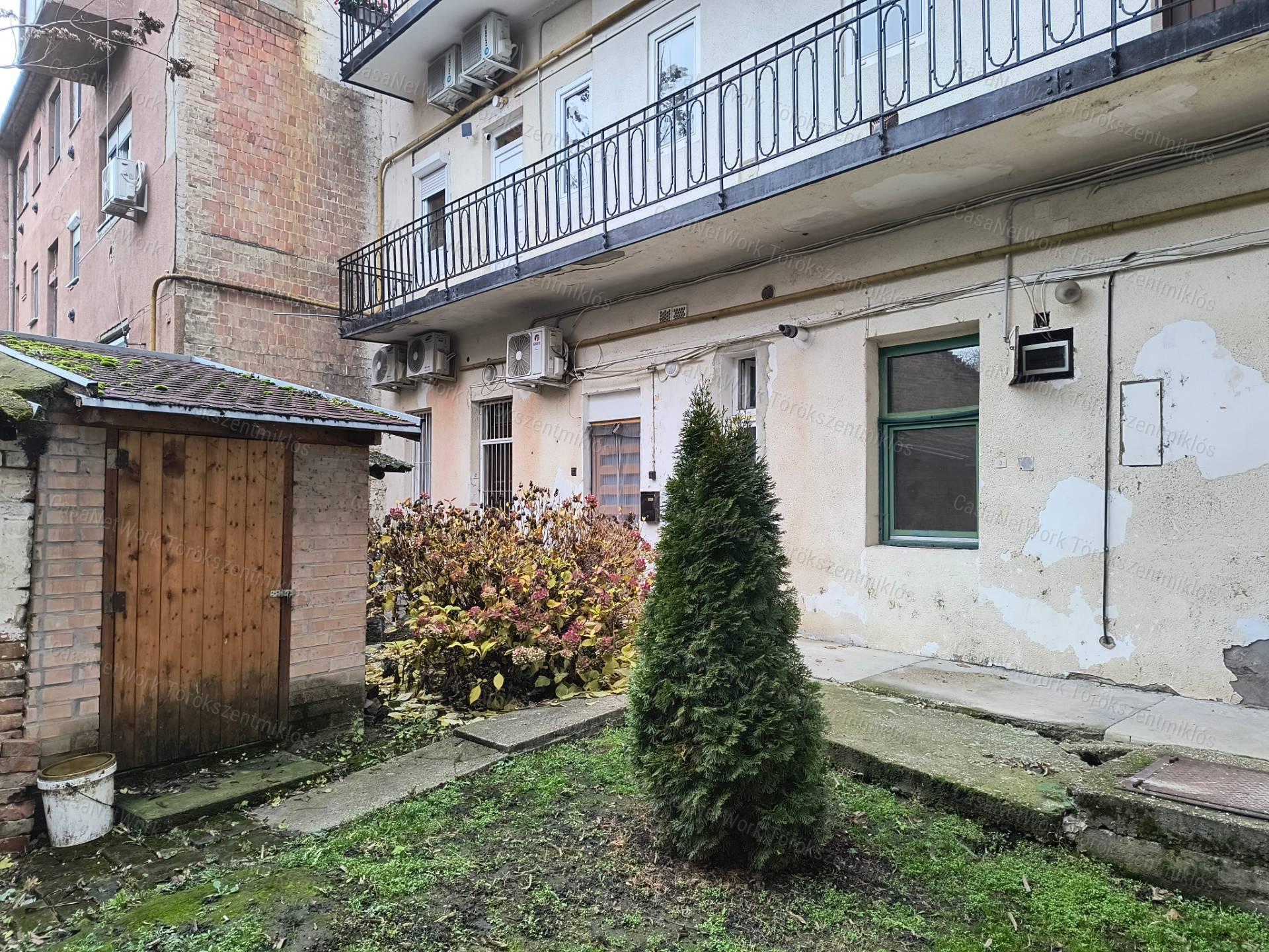 Eladó Iroda Szolnok belvárosában a Bíróság közelében!