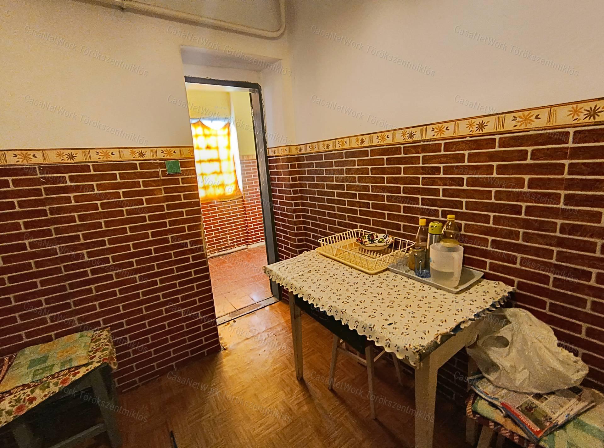 Eladó családi ház Törökszentmiklóson!