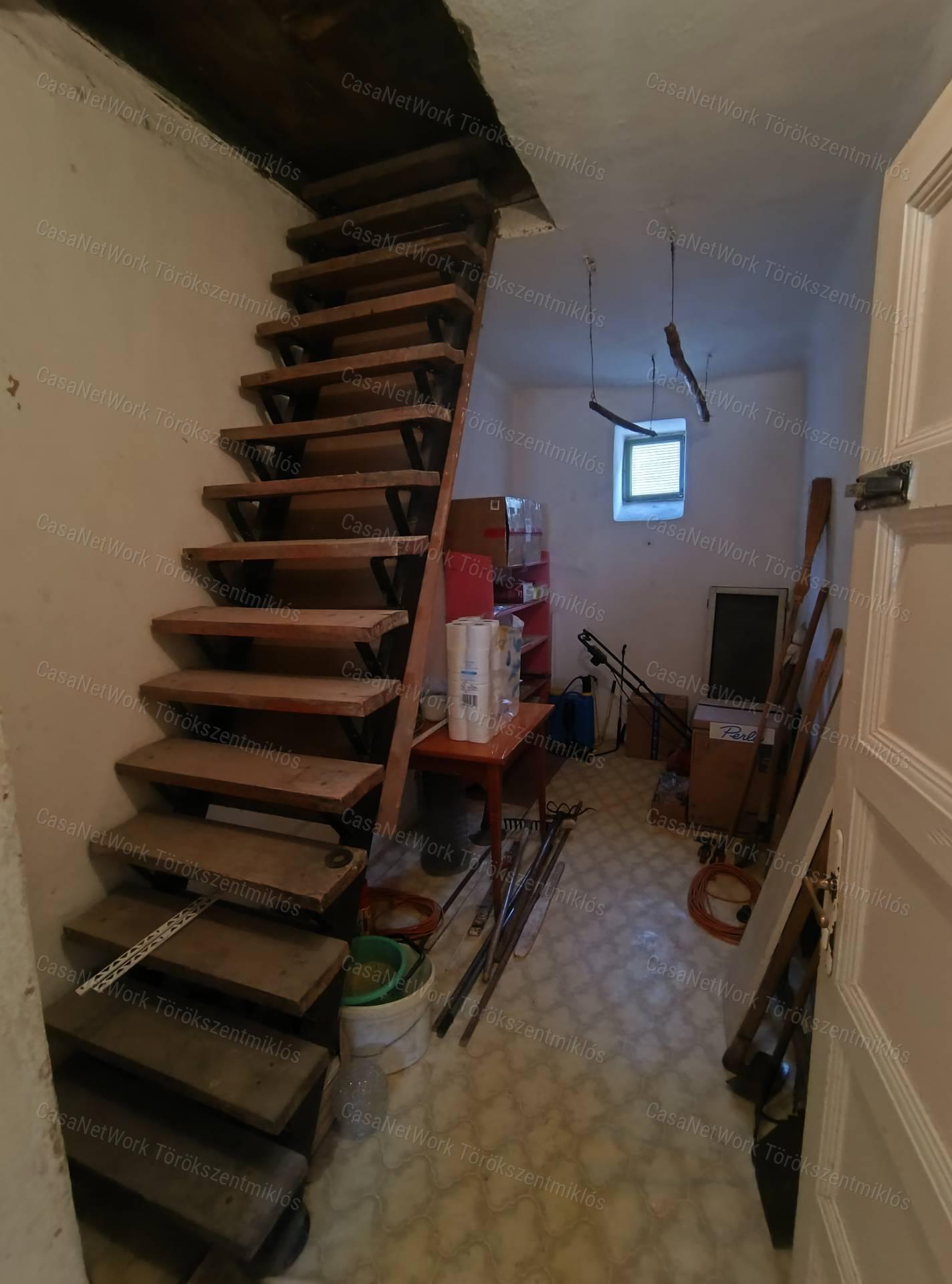 Eladó családi ház Tiszapüspökiben!