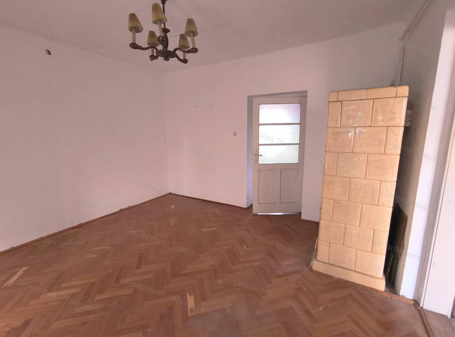 Eladó családi ház Törökszentmiklóson a G-Faluban!