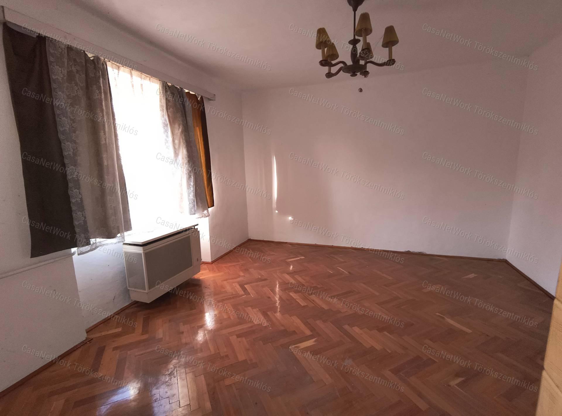 Eladó családi ház Törökszentmiklóson a G-Faluban!