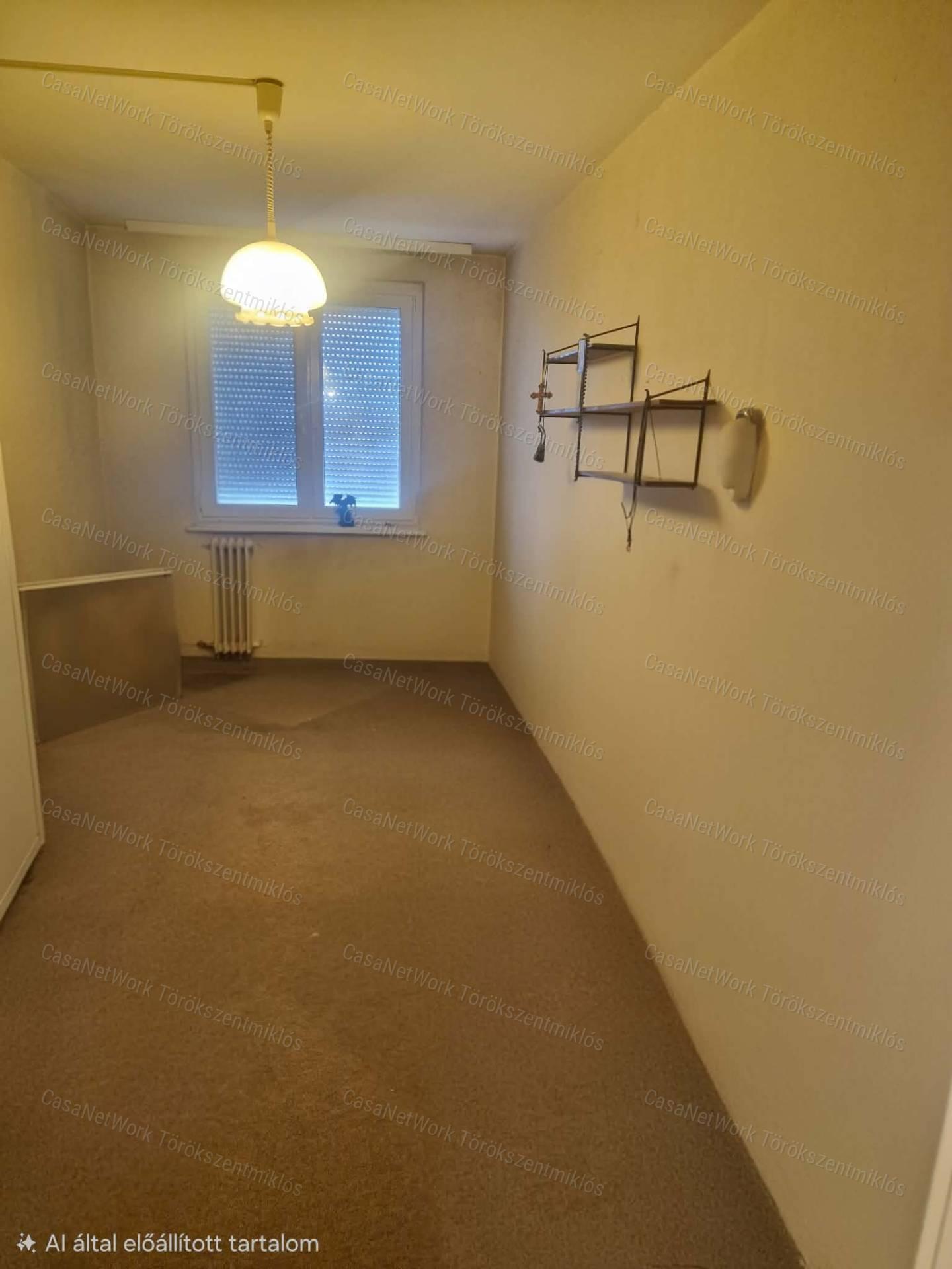 Eladó kétszobás lakás Szolnokon a Széchenyi Lakótelepen!