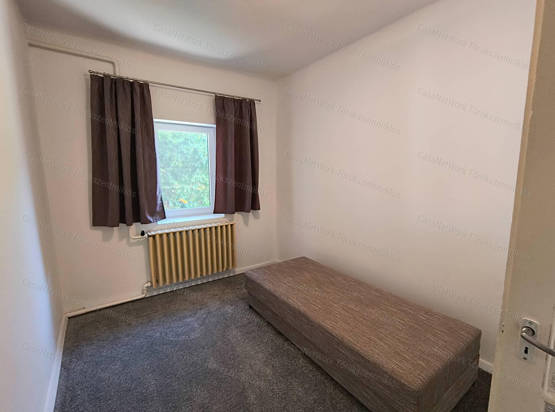 Eladó családi ház Törökszentmiklóson aG-faluban!