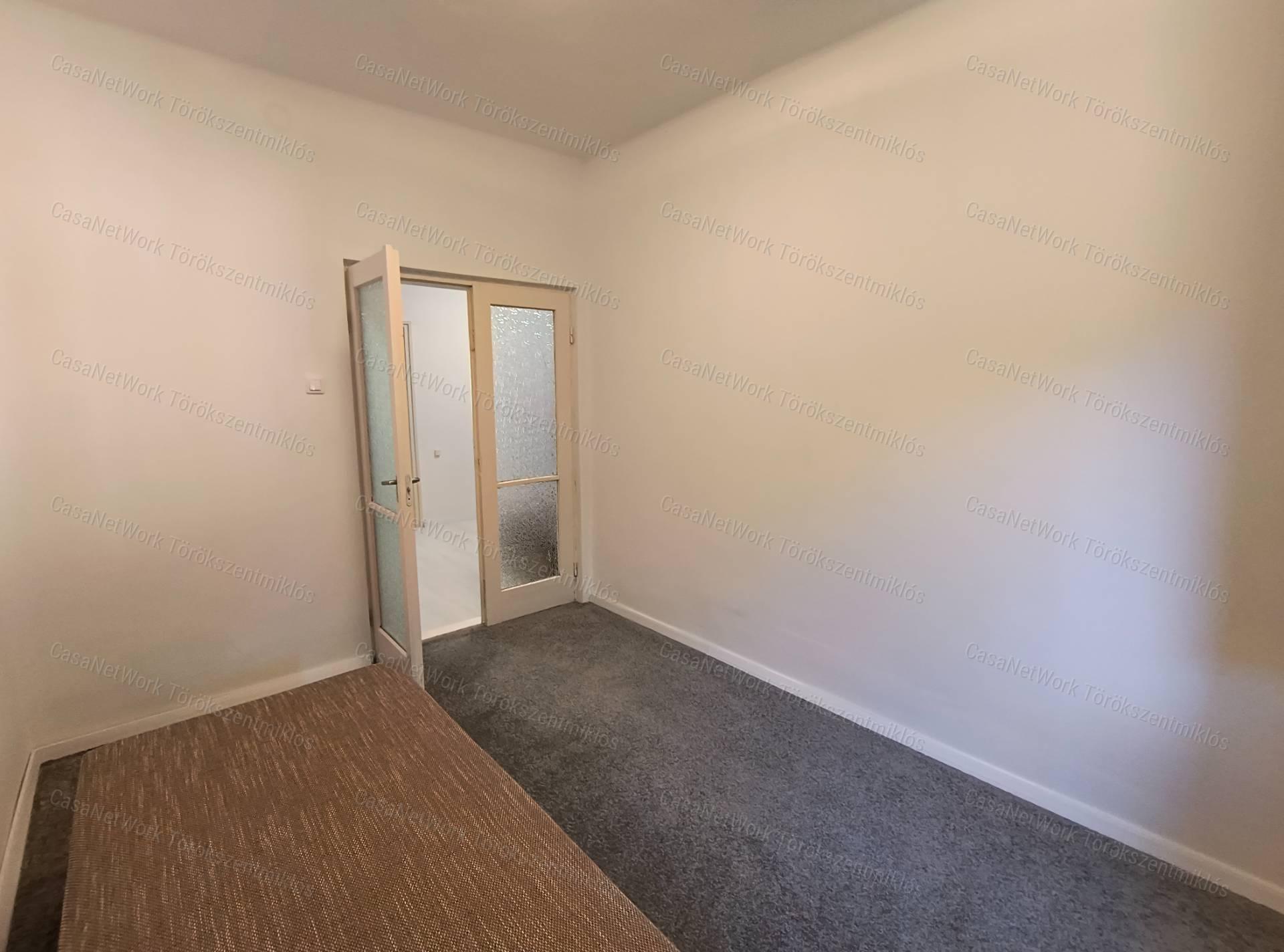 Eladó családi ház Törökszentmiklóson aG-faluban!