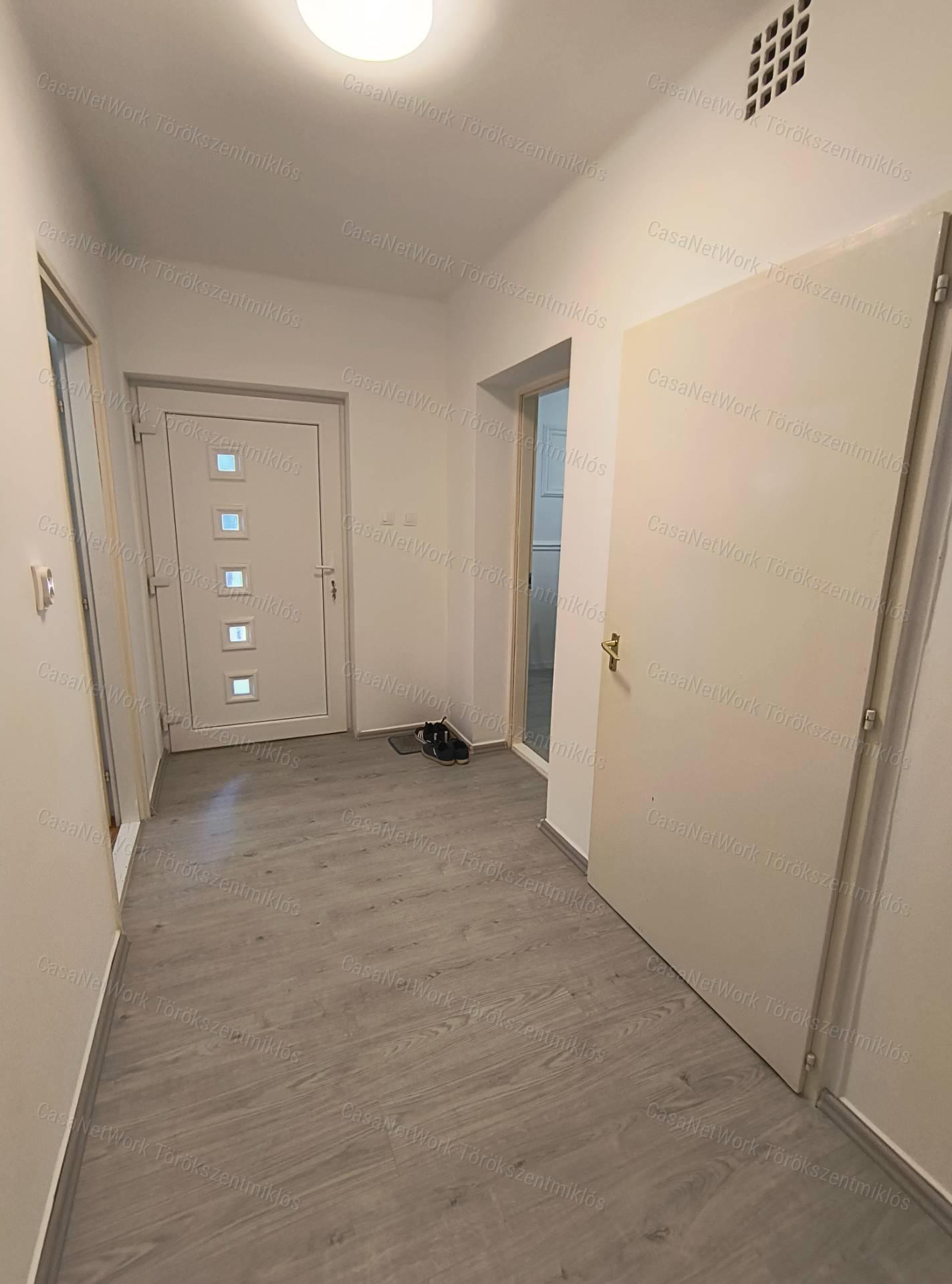 Eladó családi ház Törökszentmiklóson aG-faluban!