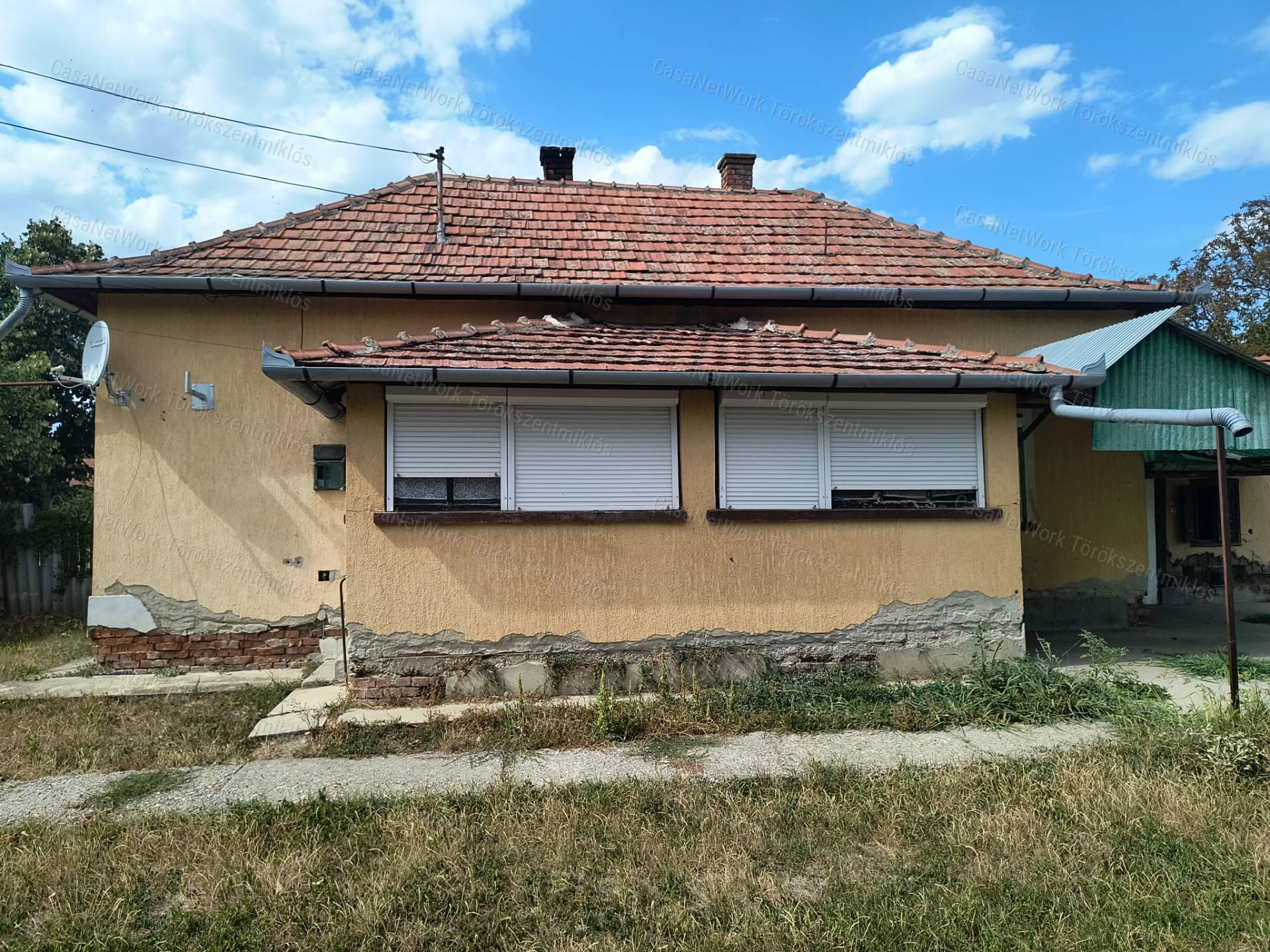 Eladó családi ház Törökszentmiklóson!