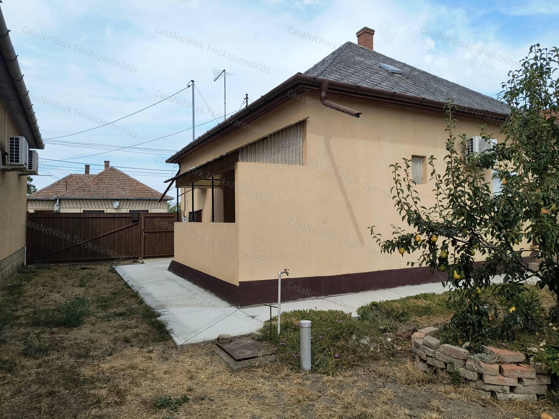 Eladó családi ház Törökszentmiklóson!