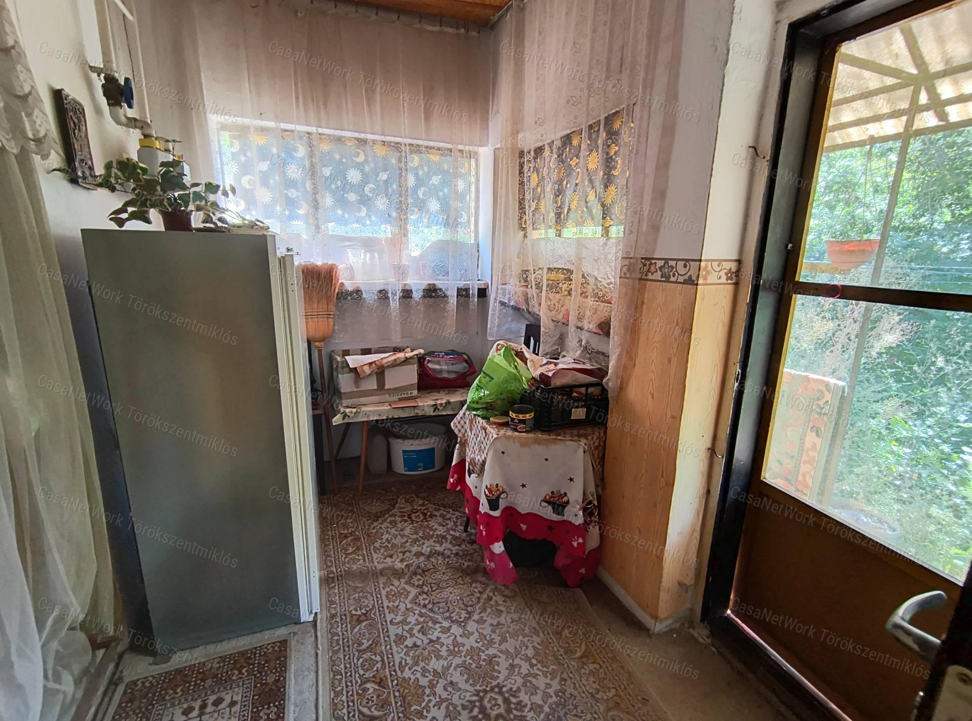 Eladó családi ház Törökszentmiklóso a városközpontban!
