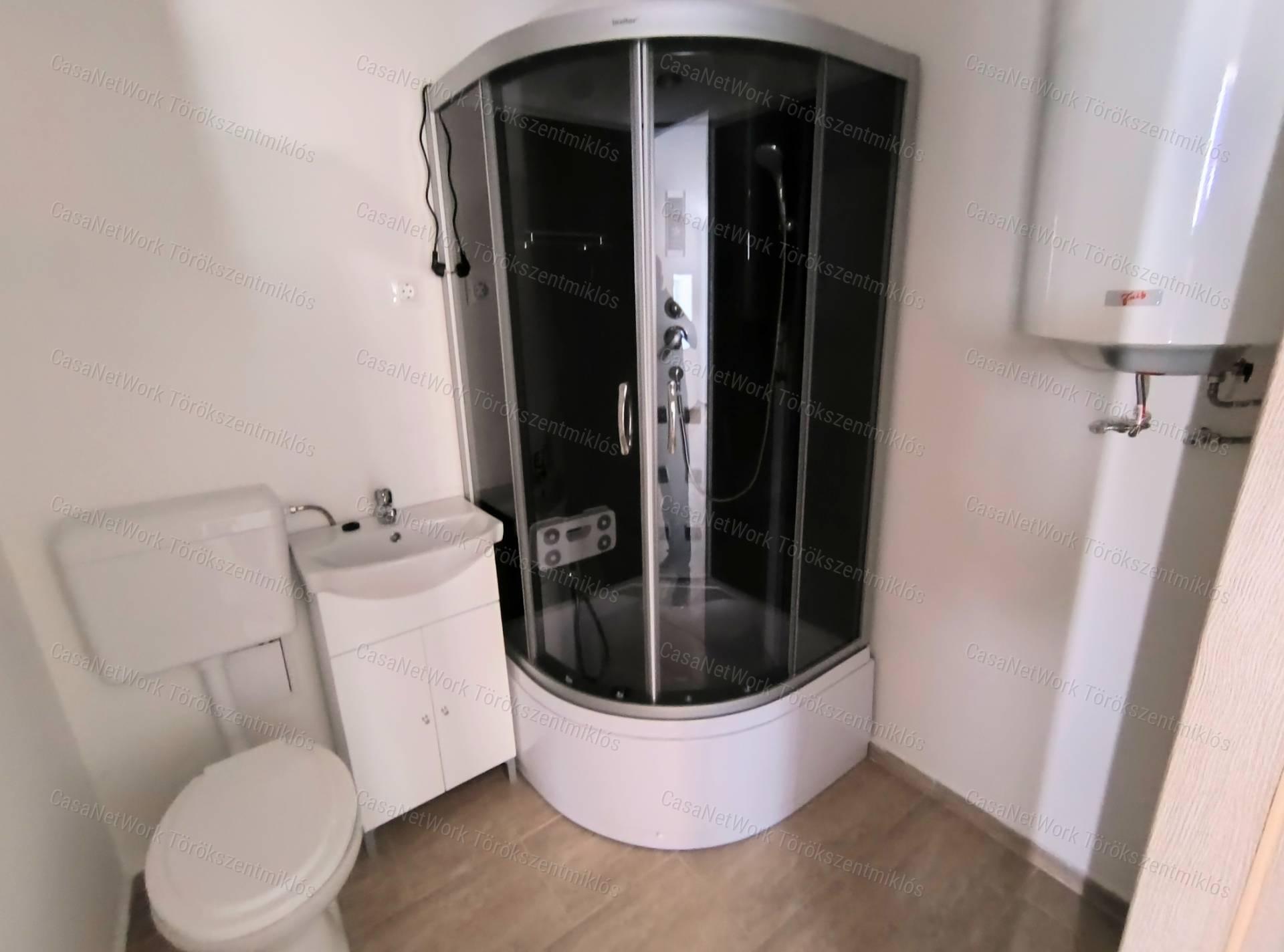 Eladó családi ház Törökszentmiklóson az Alvégen!
