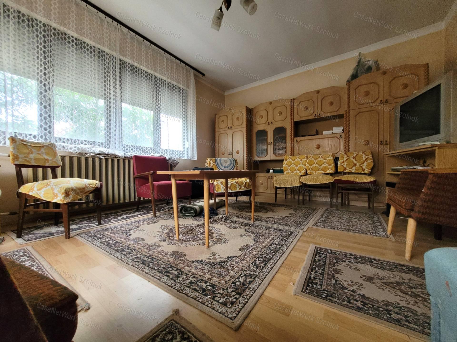 Két generáció? Nagy család? Otthon + vállalkozás egy helyen?