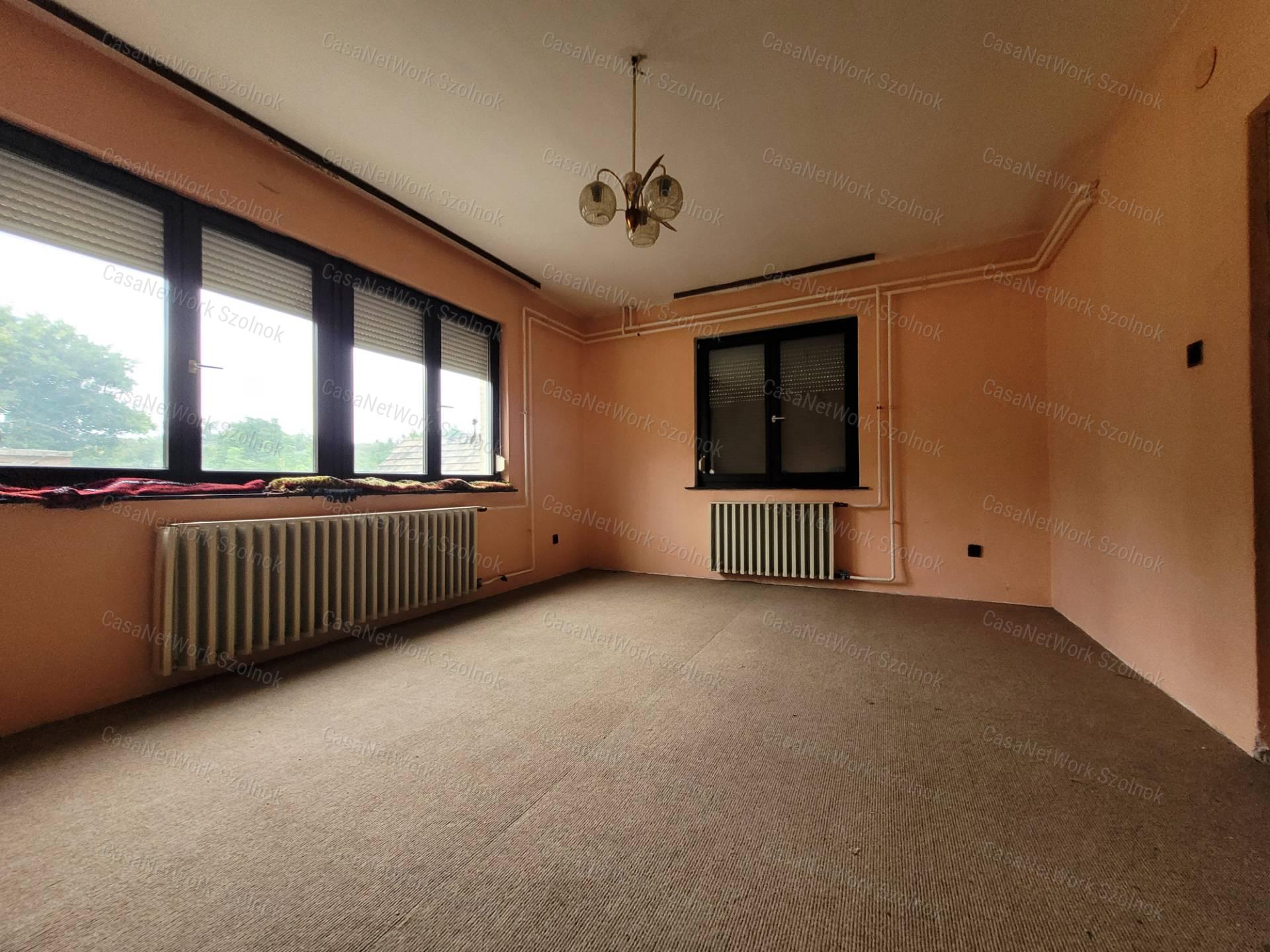 Két generáció? Nagy család? Otthon + vállalkozás egy helyen?