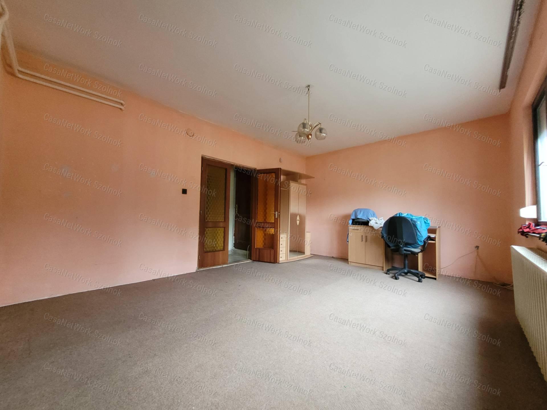 Két generáció? Nagy család? Otthon + vállalkozás egy helyen?
