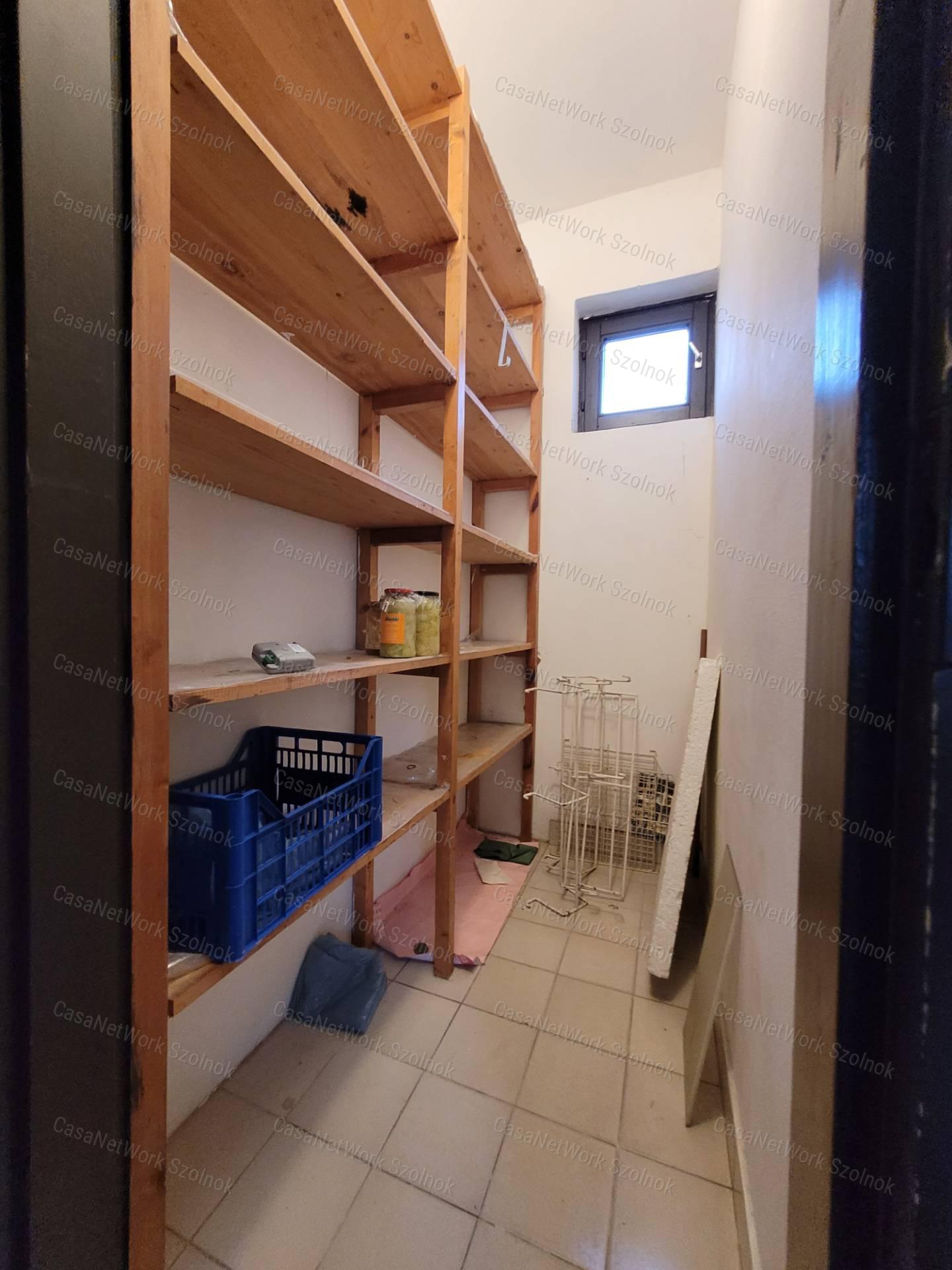 Két generáció? Nagy család? Otthon + vállalkozás egy helyen?