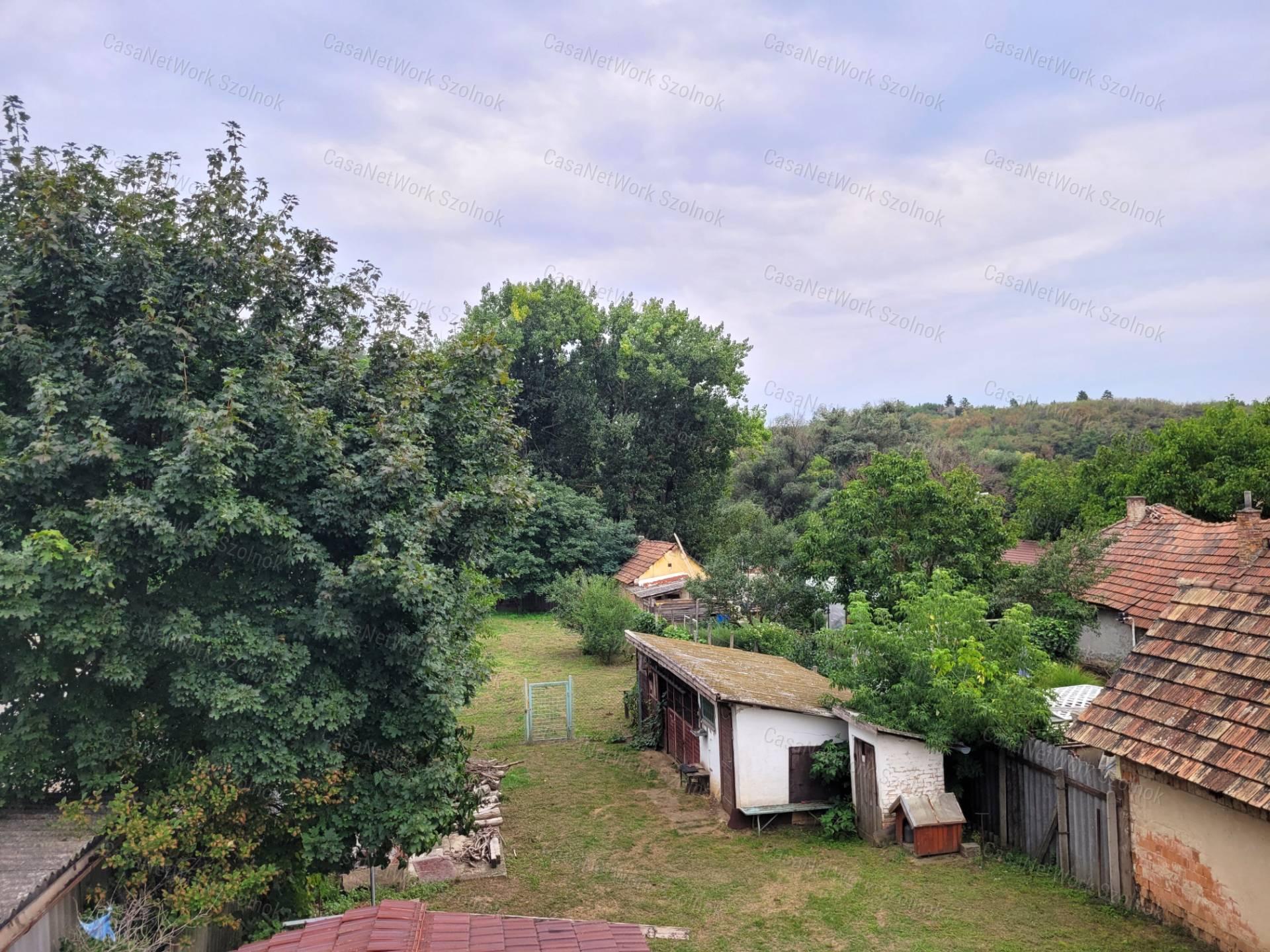 Két generáció? Nagy család? Otthon + vállalkozás egy helyen?