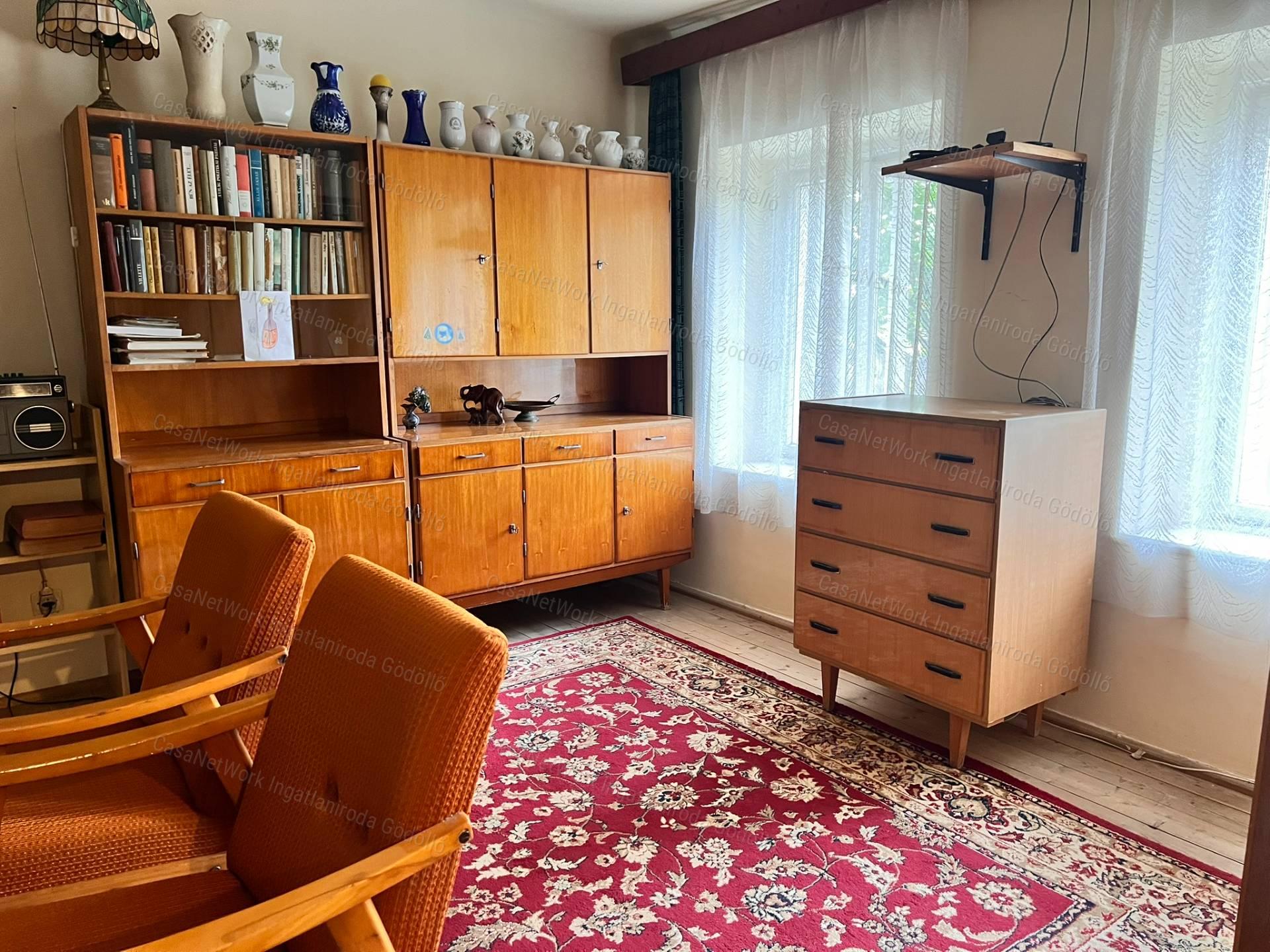 1 hektár a városban, lélegzetelállító panorámával