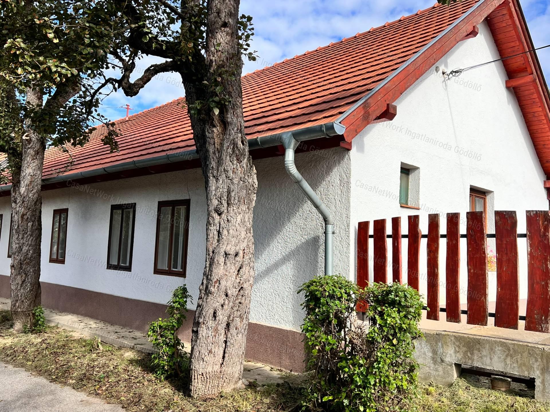 1 hektár a városban, lélegzetelállító panorámával
