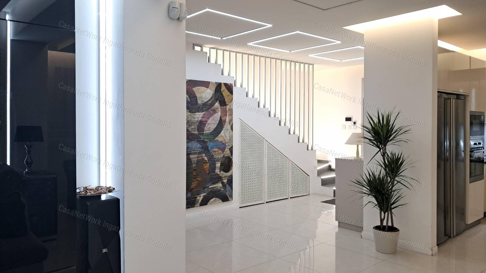 Prémium Családi Ház, Mogyoród Panorámás Részén!