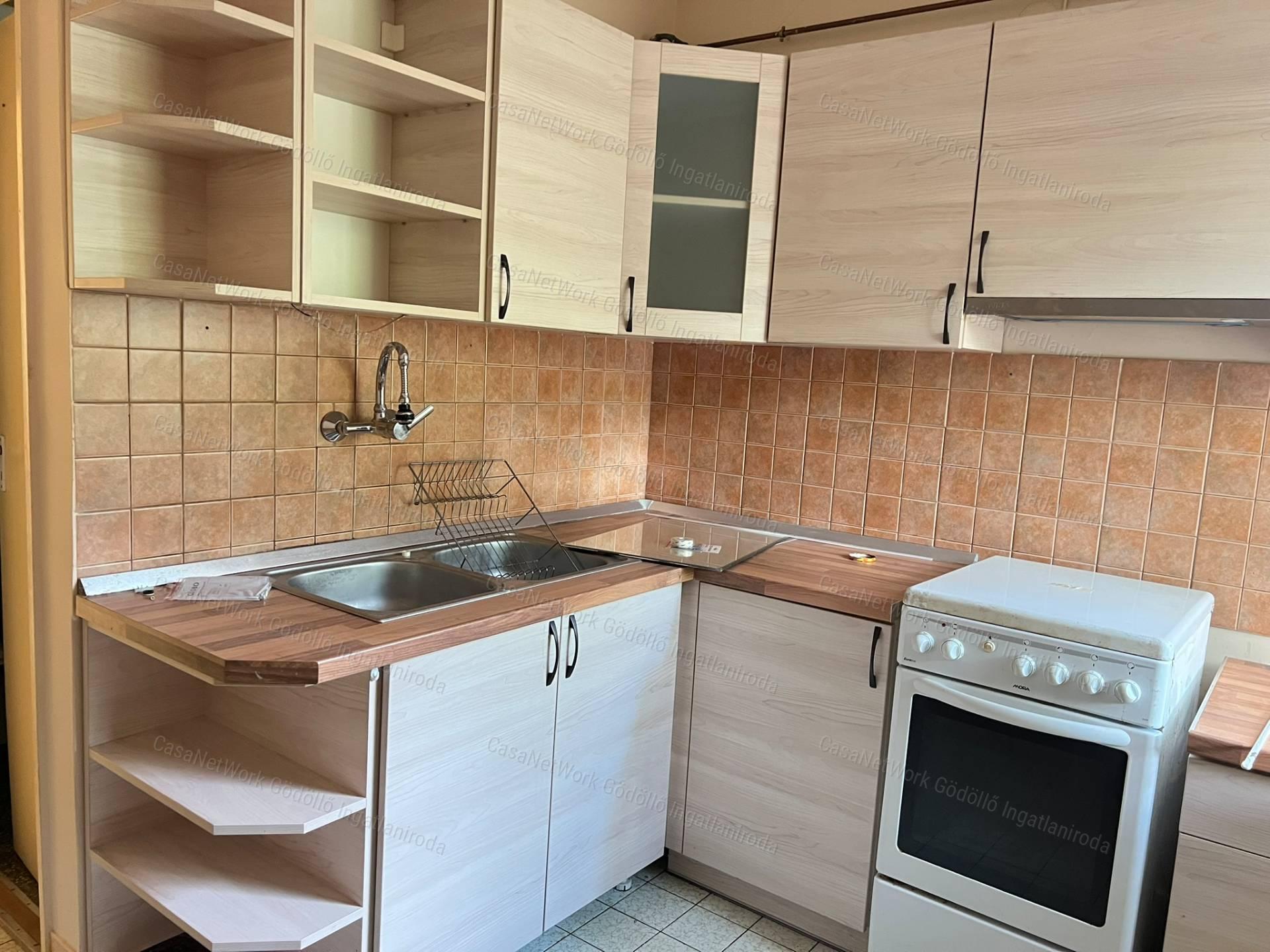 Családi ház egybenyitható apartmannal