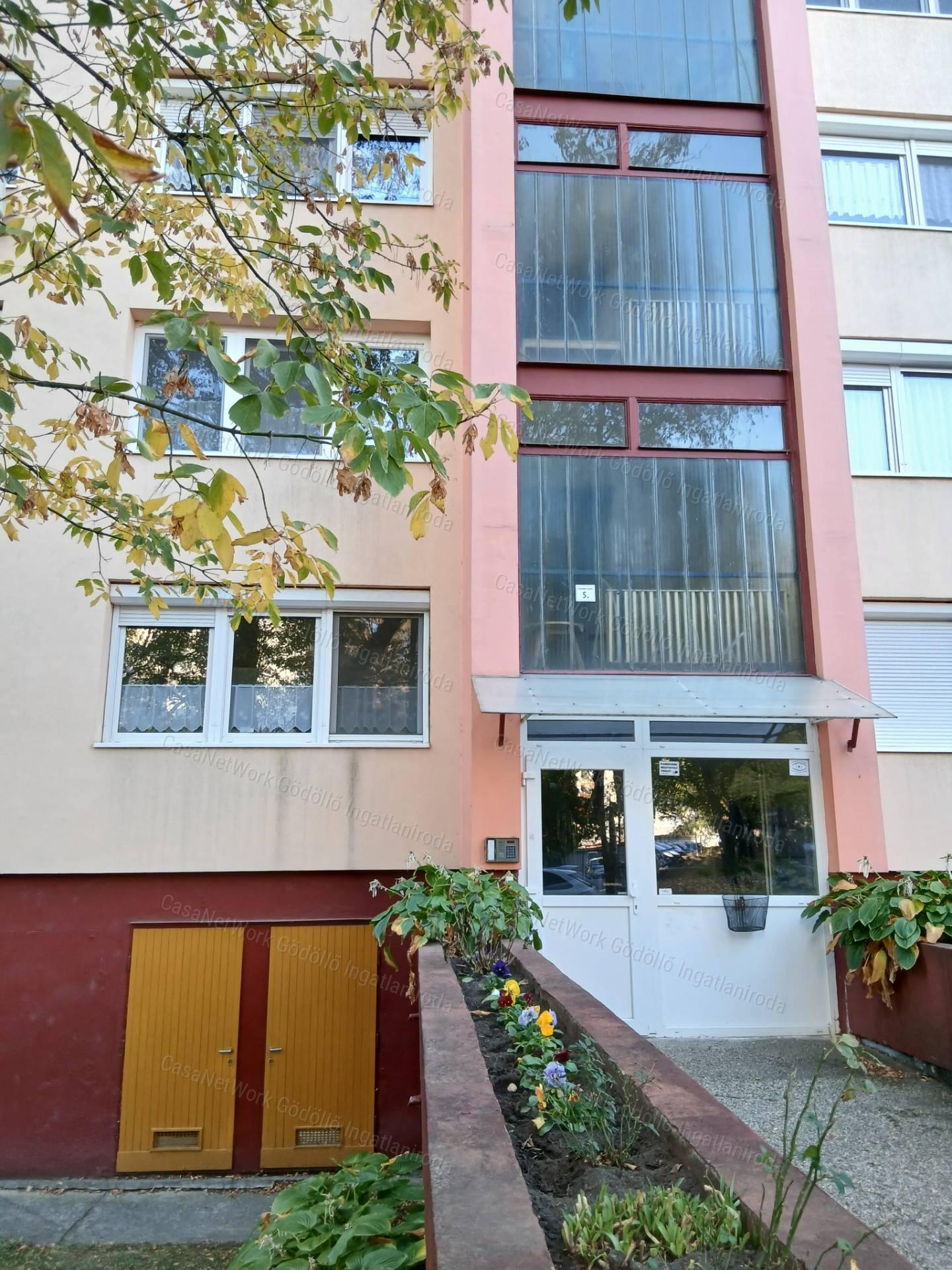 Belvárosban 2 szobás lakás kiadó