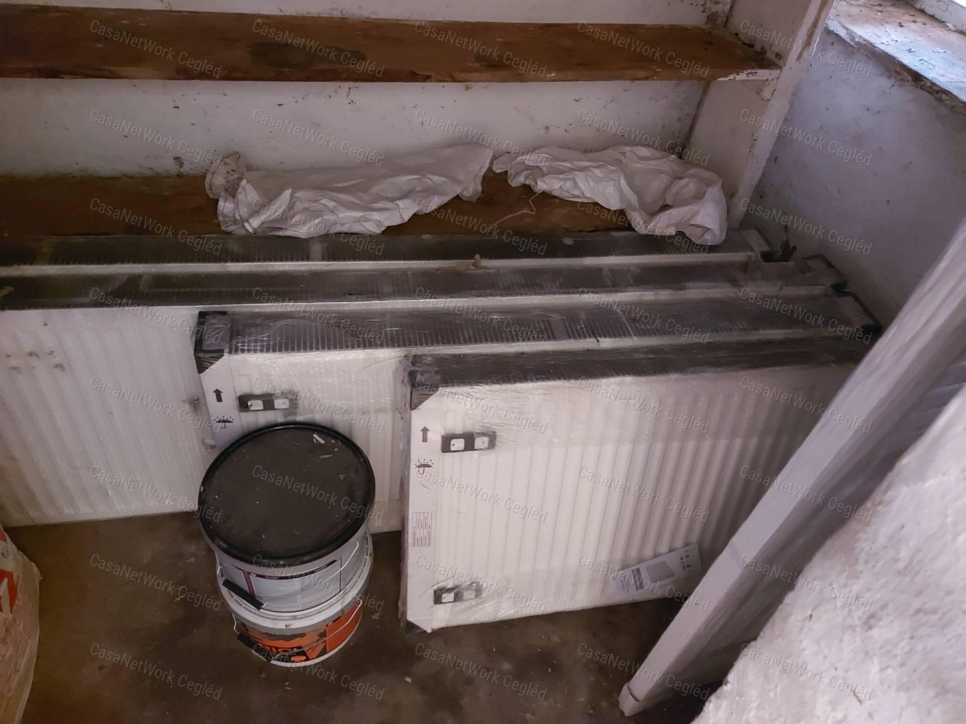 ELADÓ ABÁDSZALÓKON 110 m2 CSALÁDI HÁZ