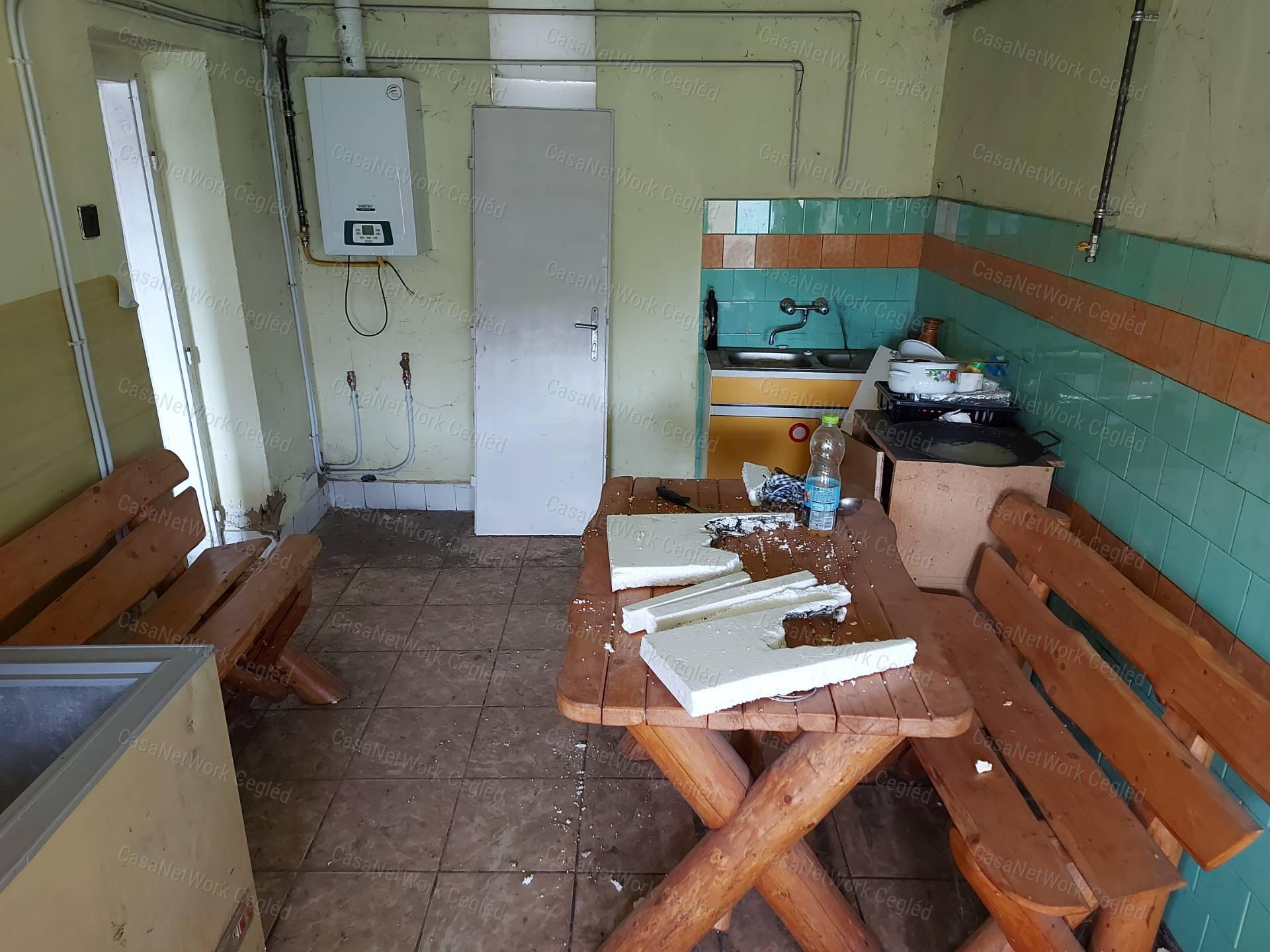 ELADÓ ABÁDSZALÓKON 110 m2 CSALÁDI HÁZ