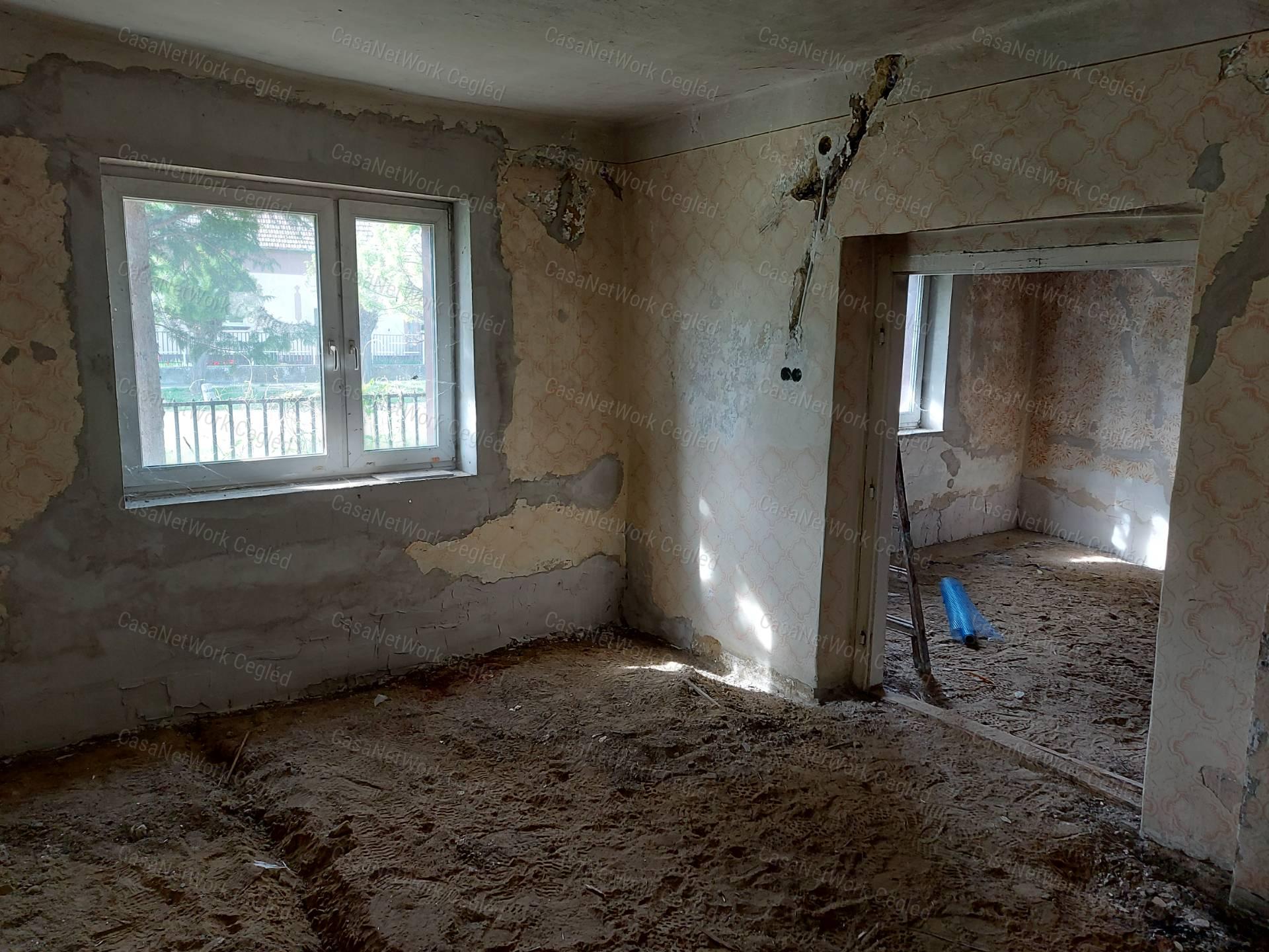 ELADÓ ABÁDSZALÓKON 110 m2 CSALÁDI HÁZ