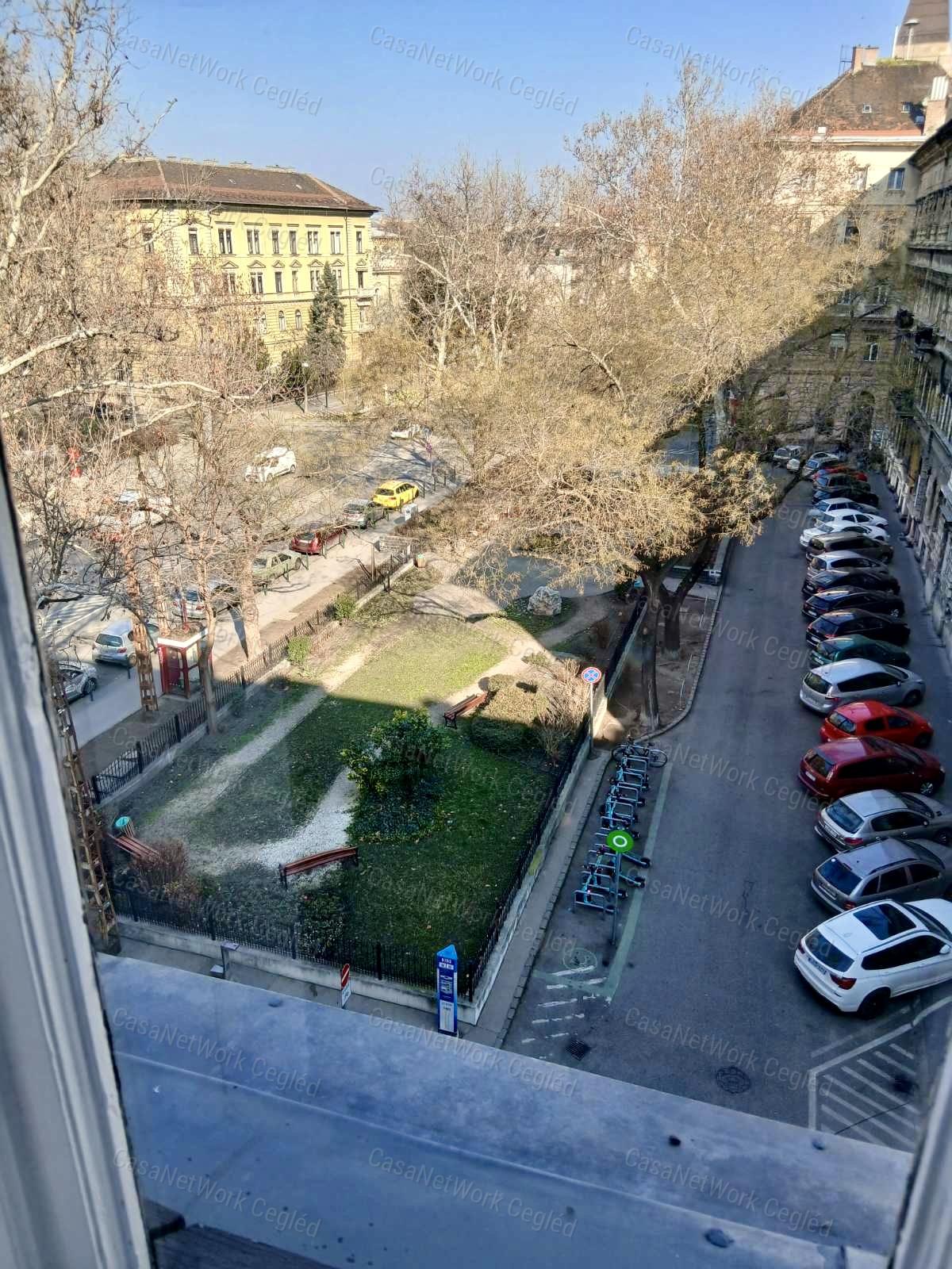 ELADÓ BUDAPESTI VII. ker 58 m2-es NAGYPOLGÁRI LAKÁS