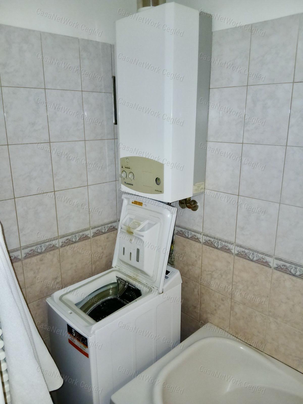 ELADÓ BUDAPESTI VII. ker 58 m2-es NAGYPOLGÁRI LAKÁS