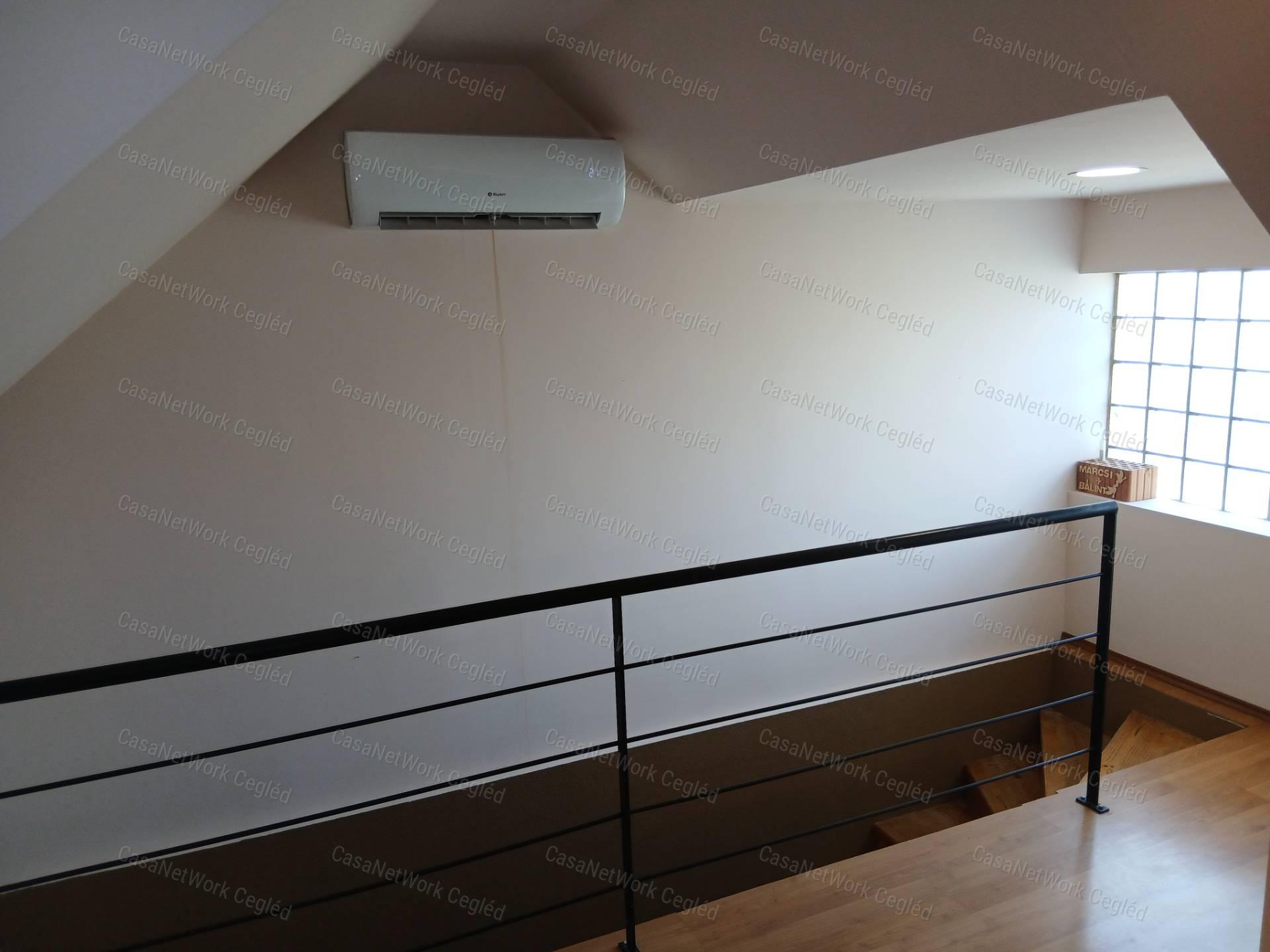 ELADÓ Pilisi 170 m2-es családi ház