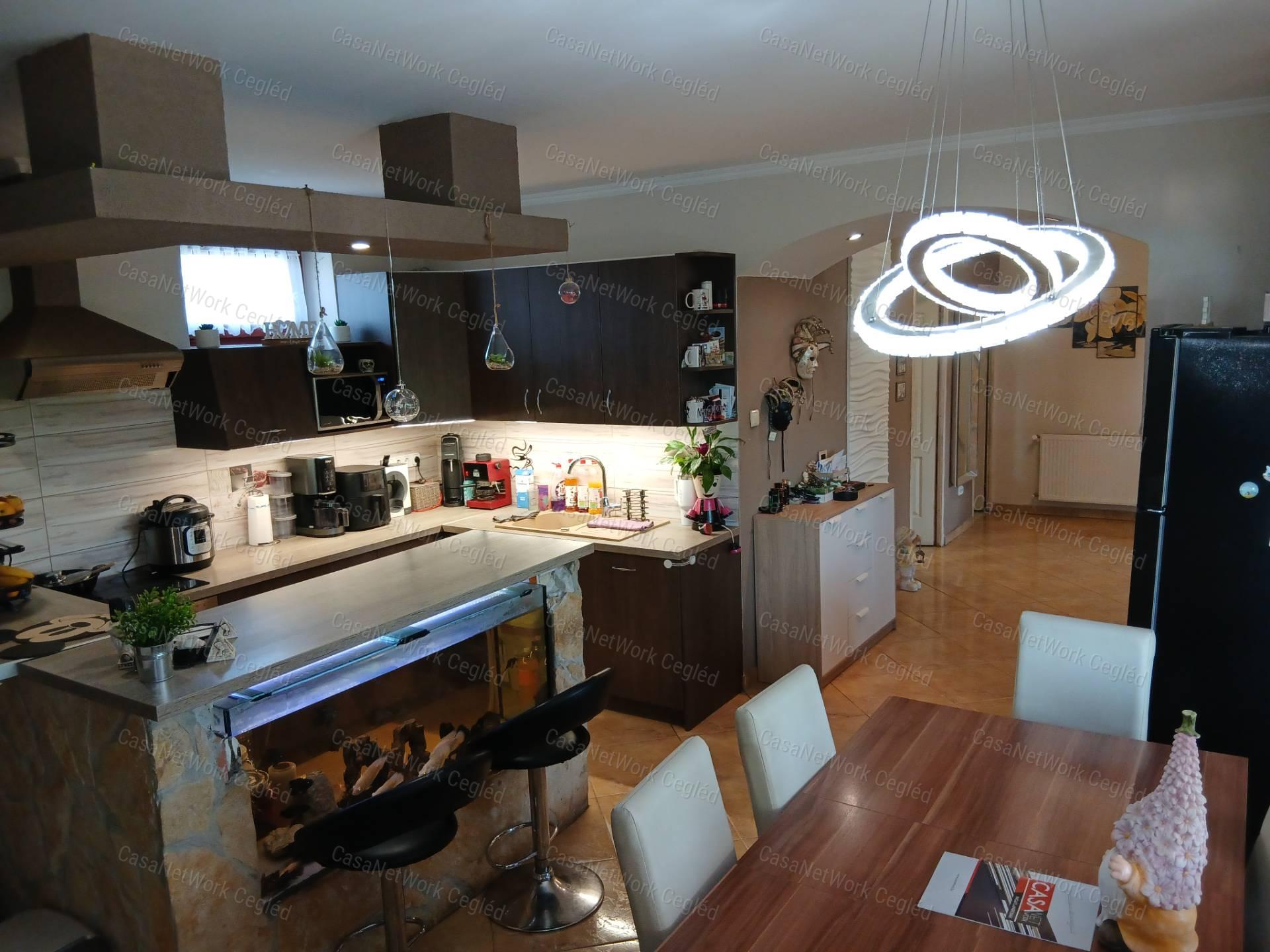 ELADÓ Pilisi 170 m2-es családi ház