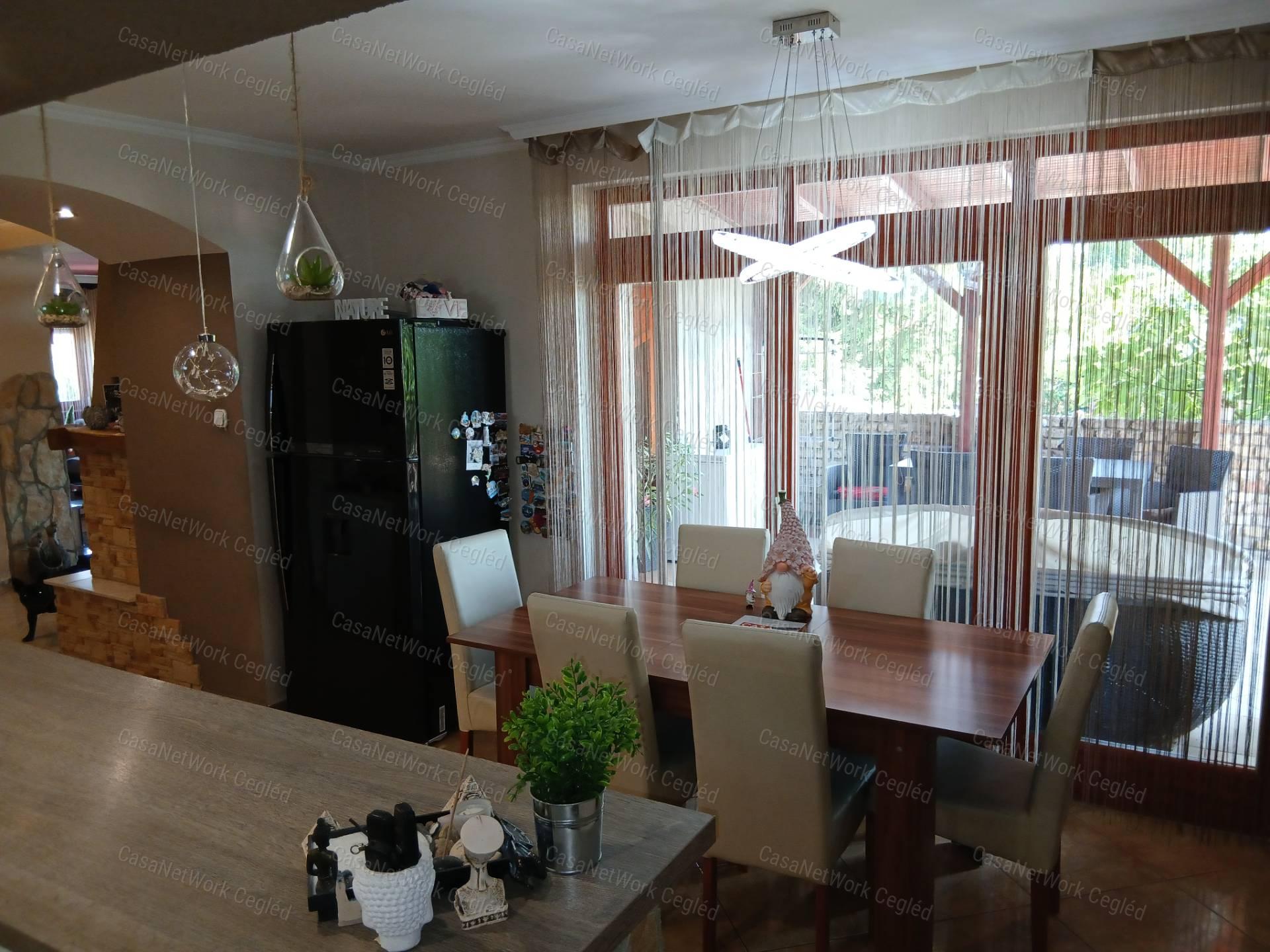 ELADÓ Pilisi 170 m2-es családi ház