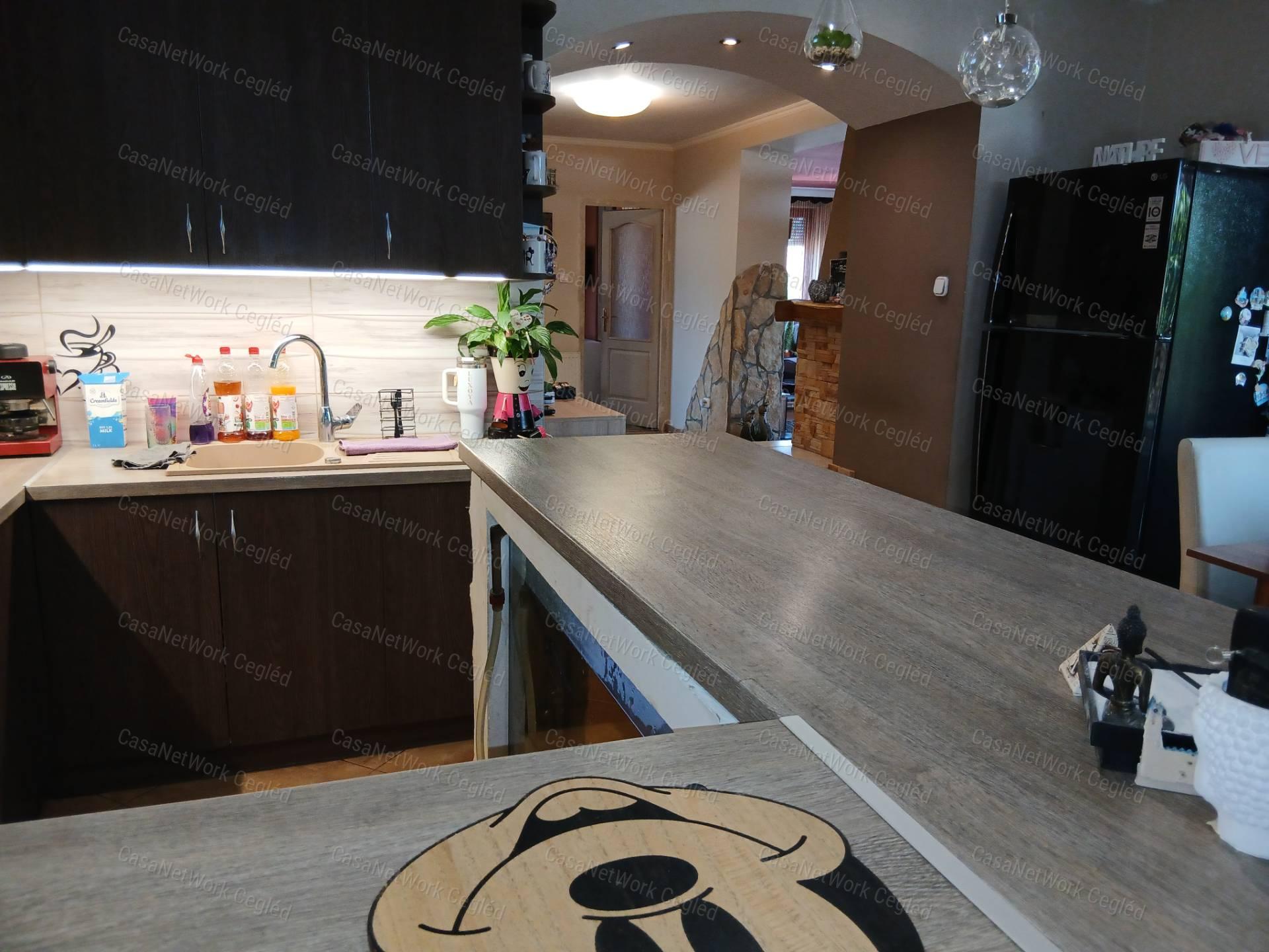 ELADÓ Pilisi 170 m2-es családi ház
