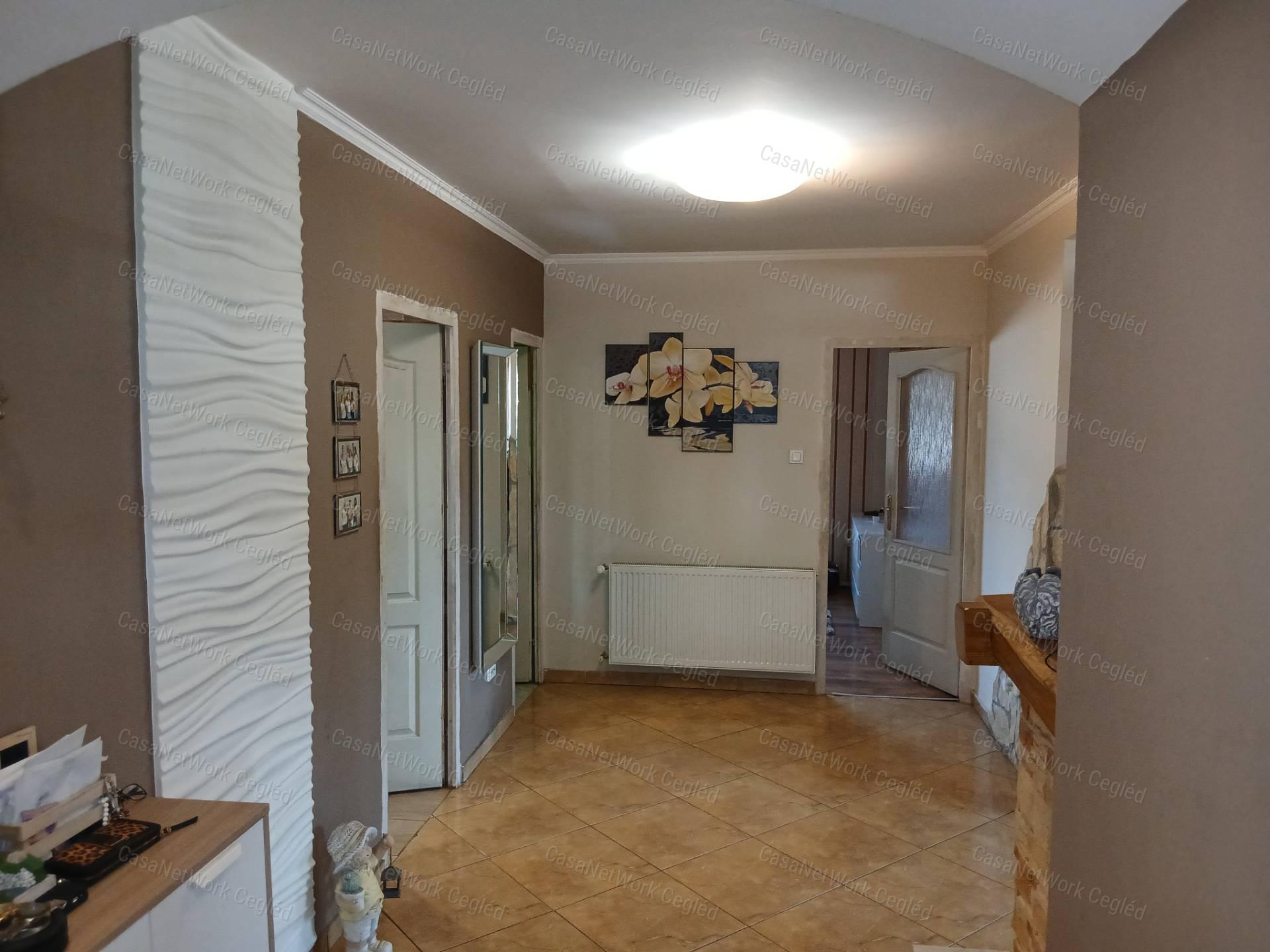 ELADÓ Pilisi 170 m2-es családi ház