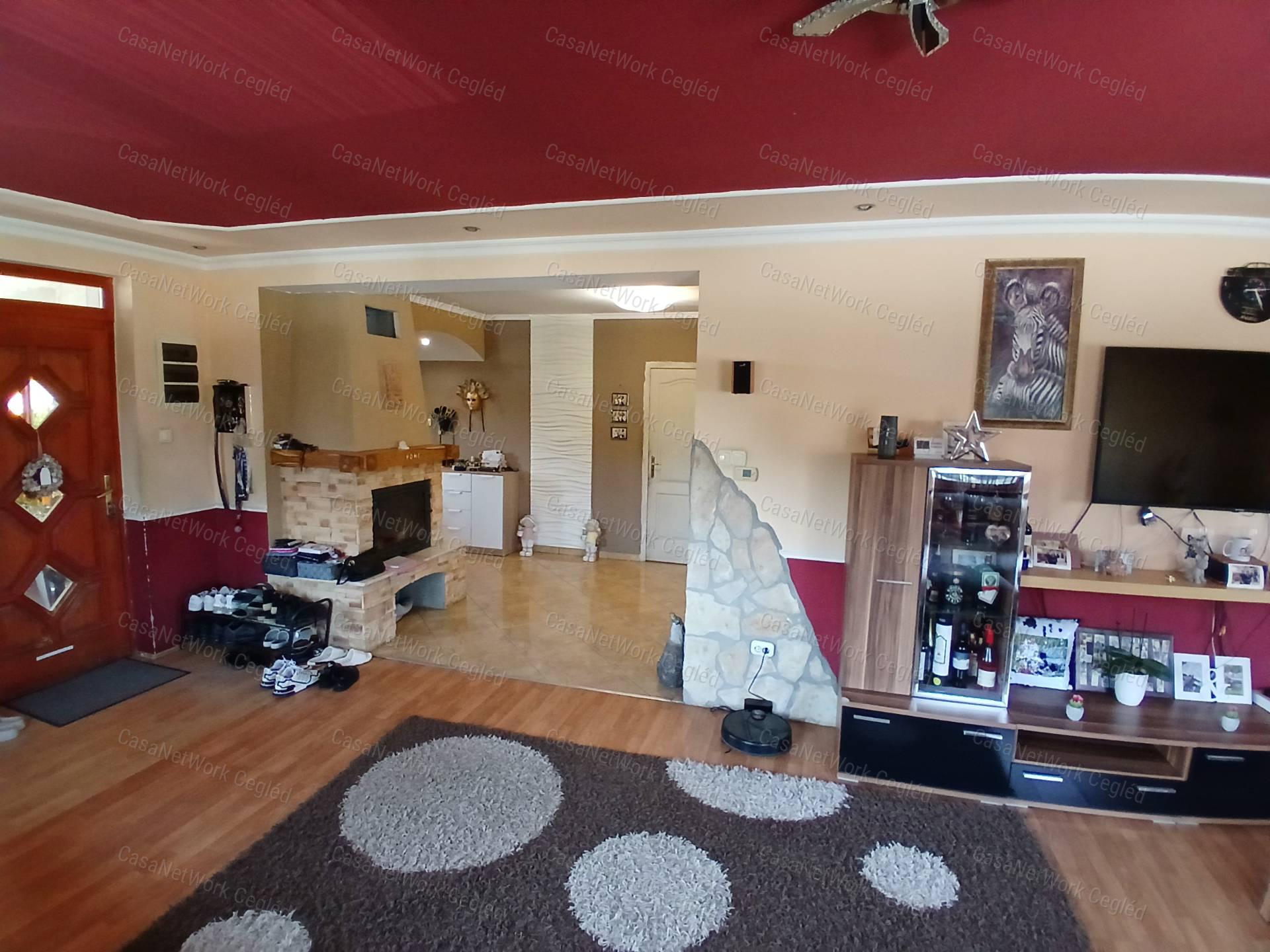 ELADÓ Pilisi 170 m2-es családi ház