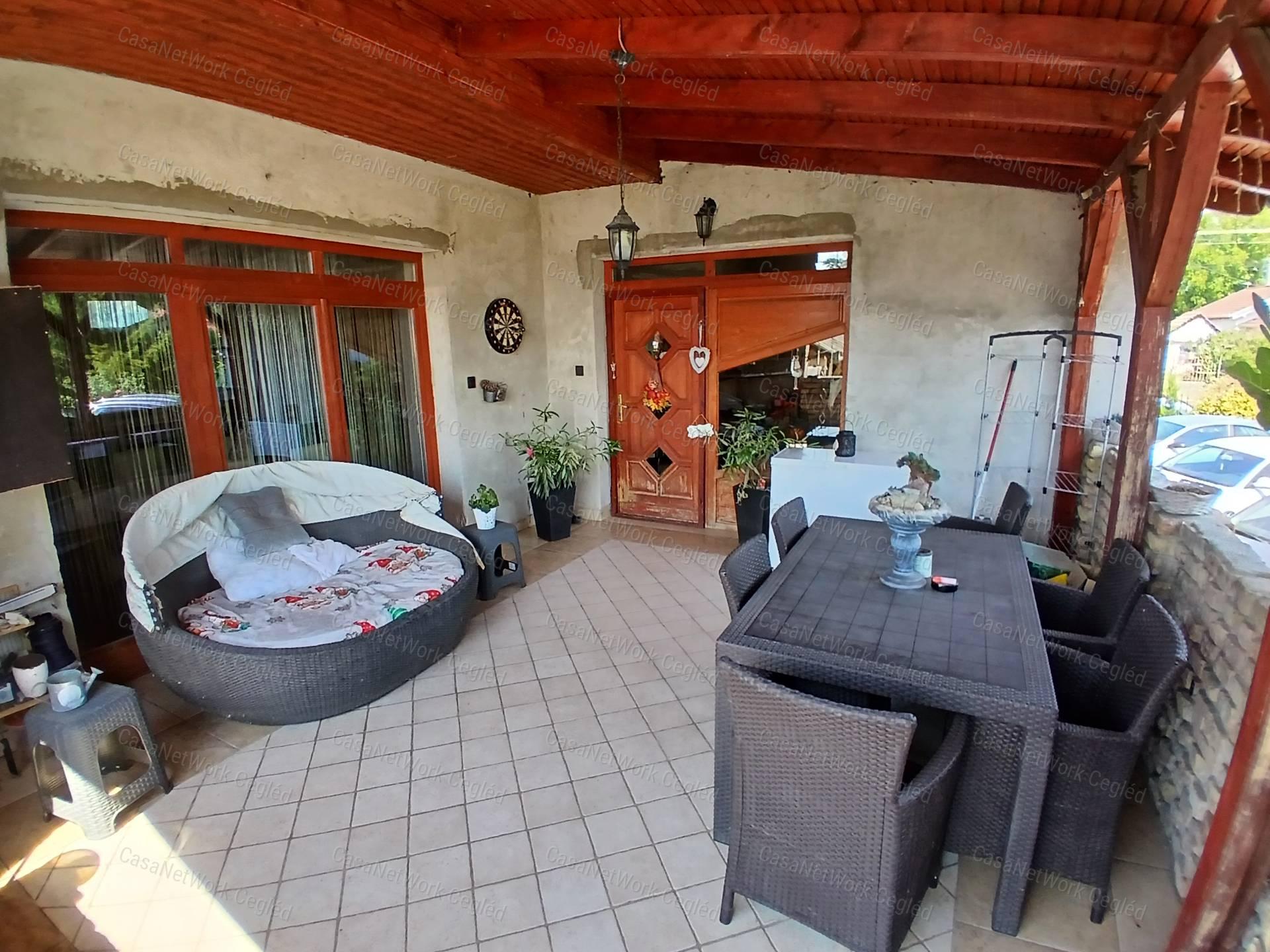 ELADÓ Pilisi 170 m2-es családi ház