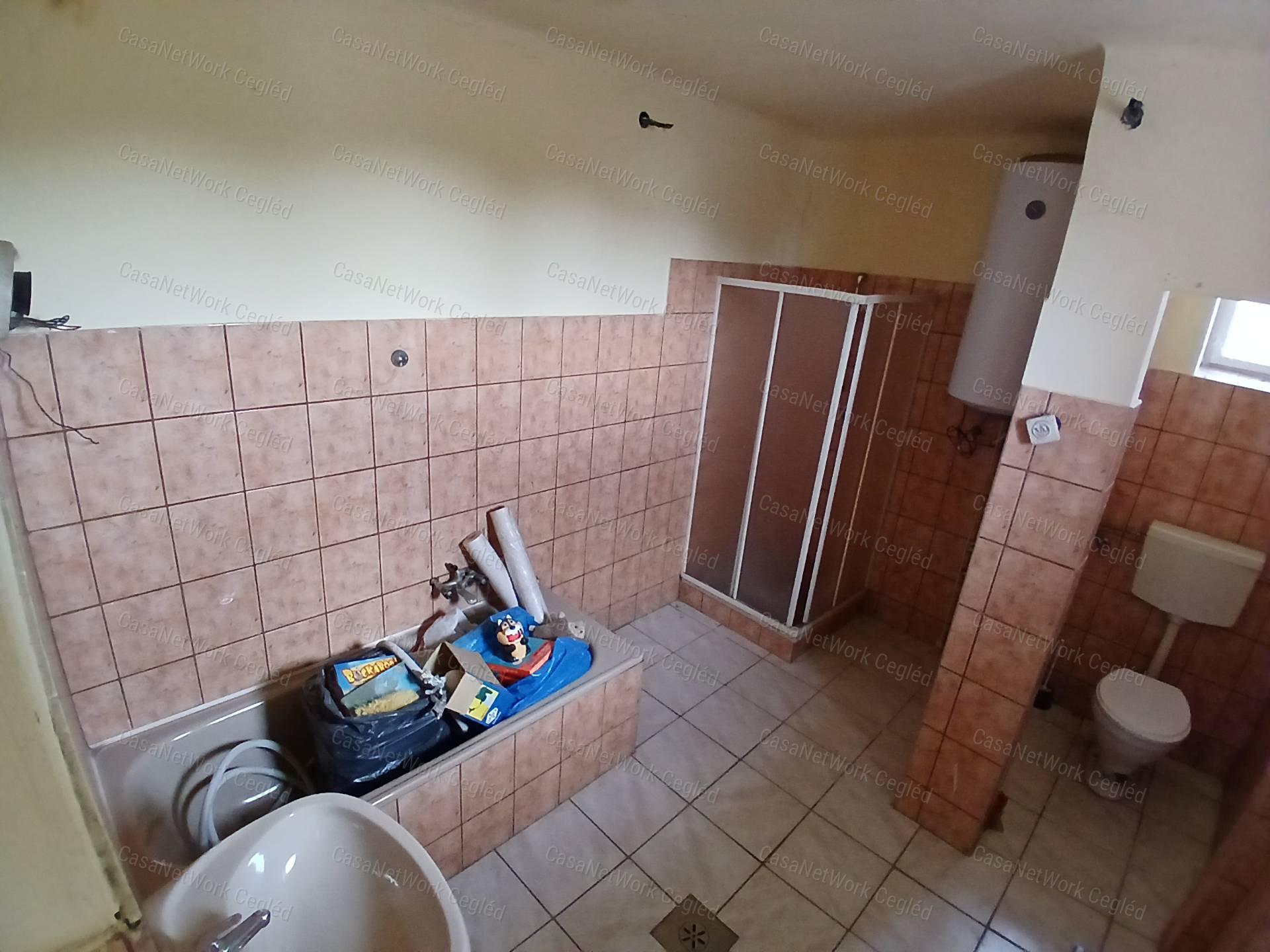 Eladó Ceglédi 69 m2 Családi Ház.