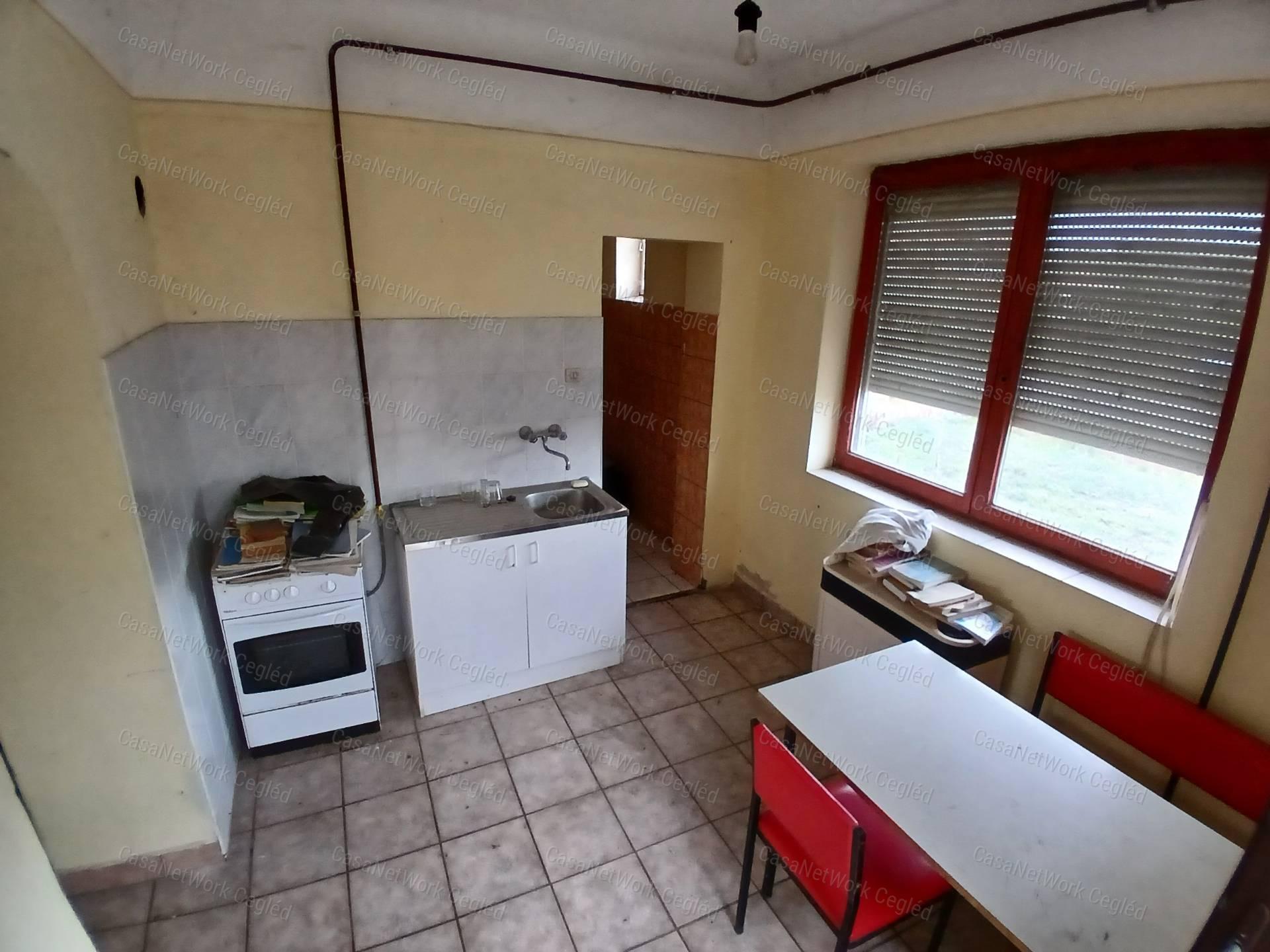 Eladó Ceglédi 69 m2 Családi Ház.