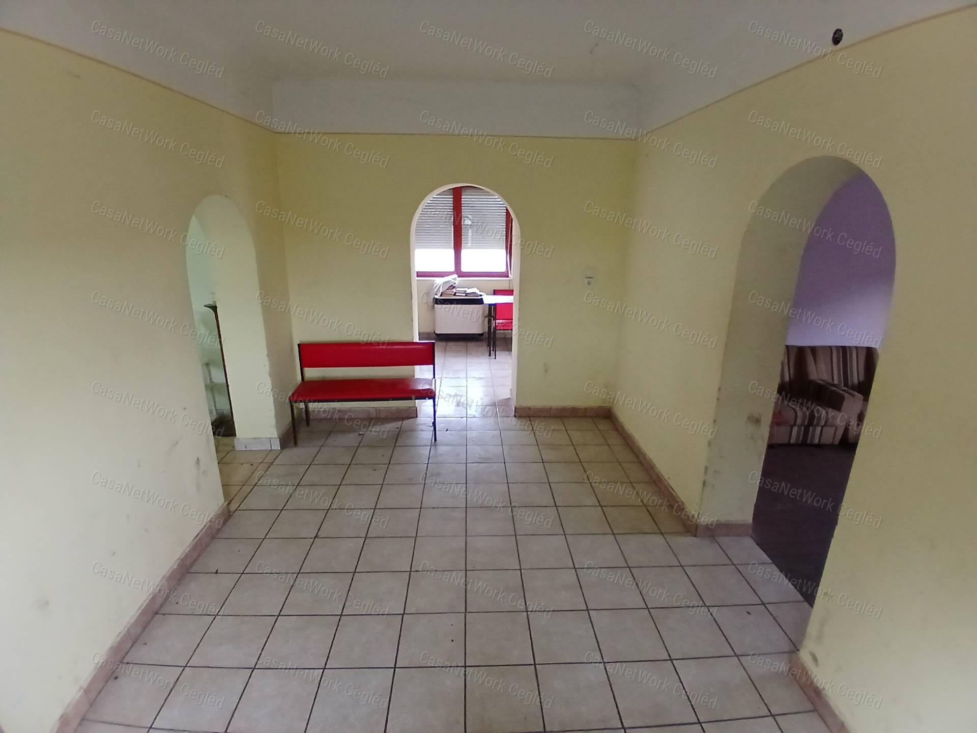Eladó Ceglédi 69 m2 Családi Ház.